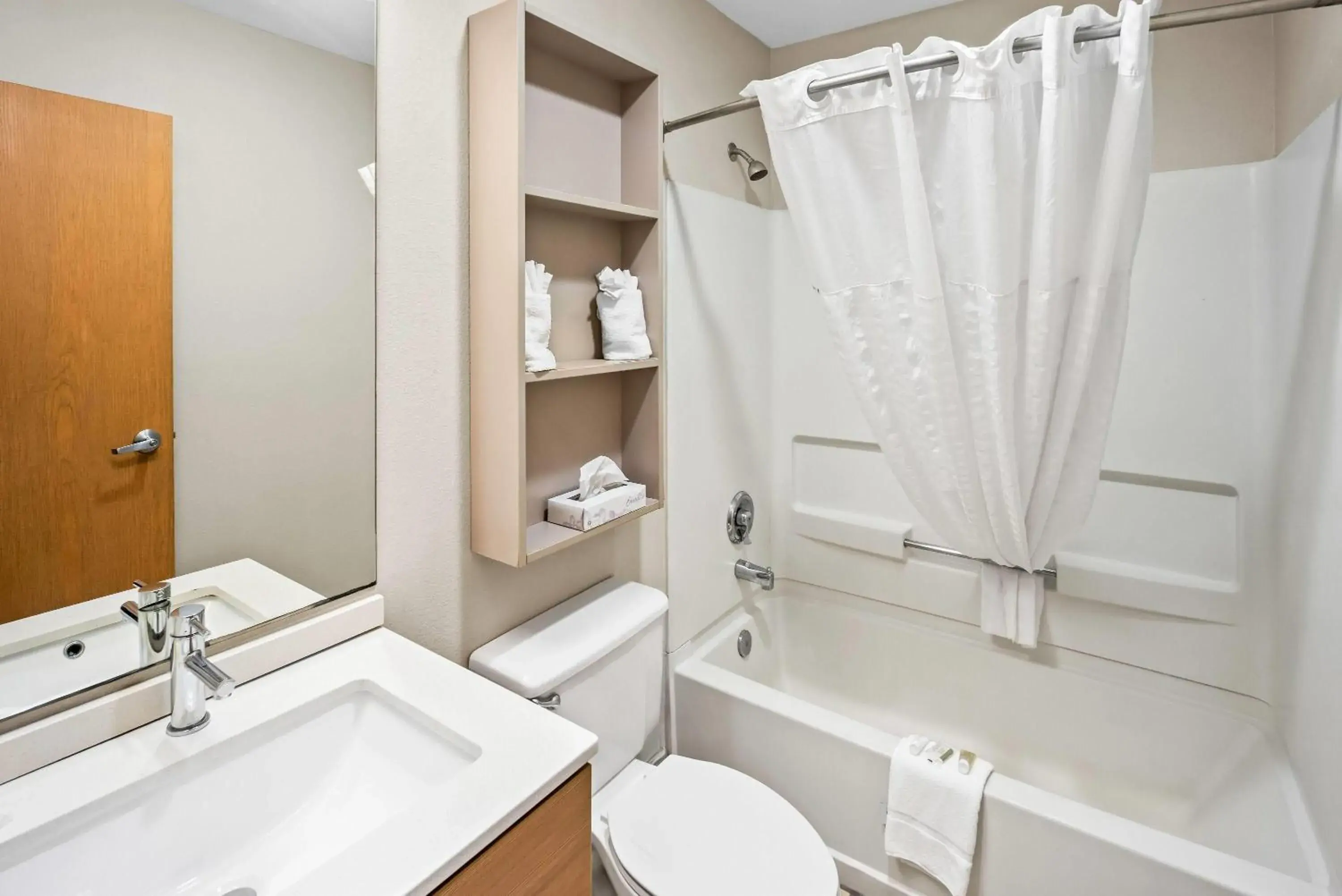 Queen Room with Two Queen Beds - Non-Smoking in Microtel Inn by Wyndham Greensboro Queen Room with Two Queen Beds - Non-Smoking in Microtel Inn by Wyndham Greensboro