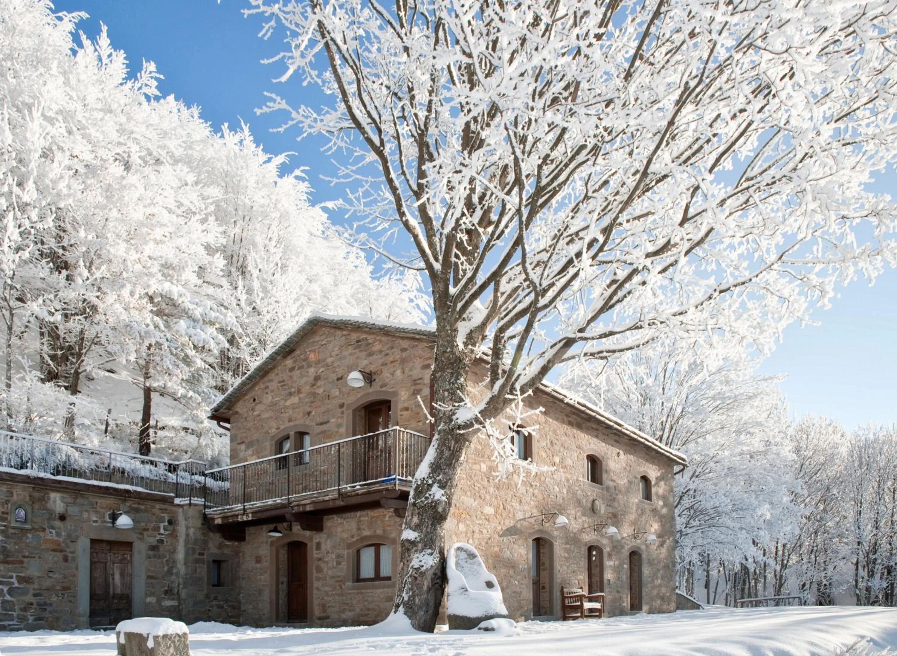 Property building in Agriturismo del Cimone