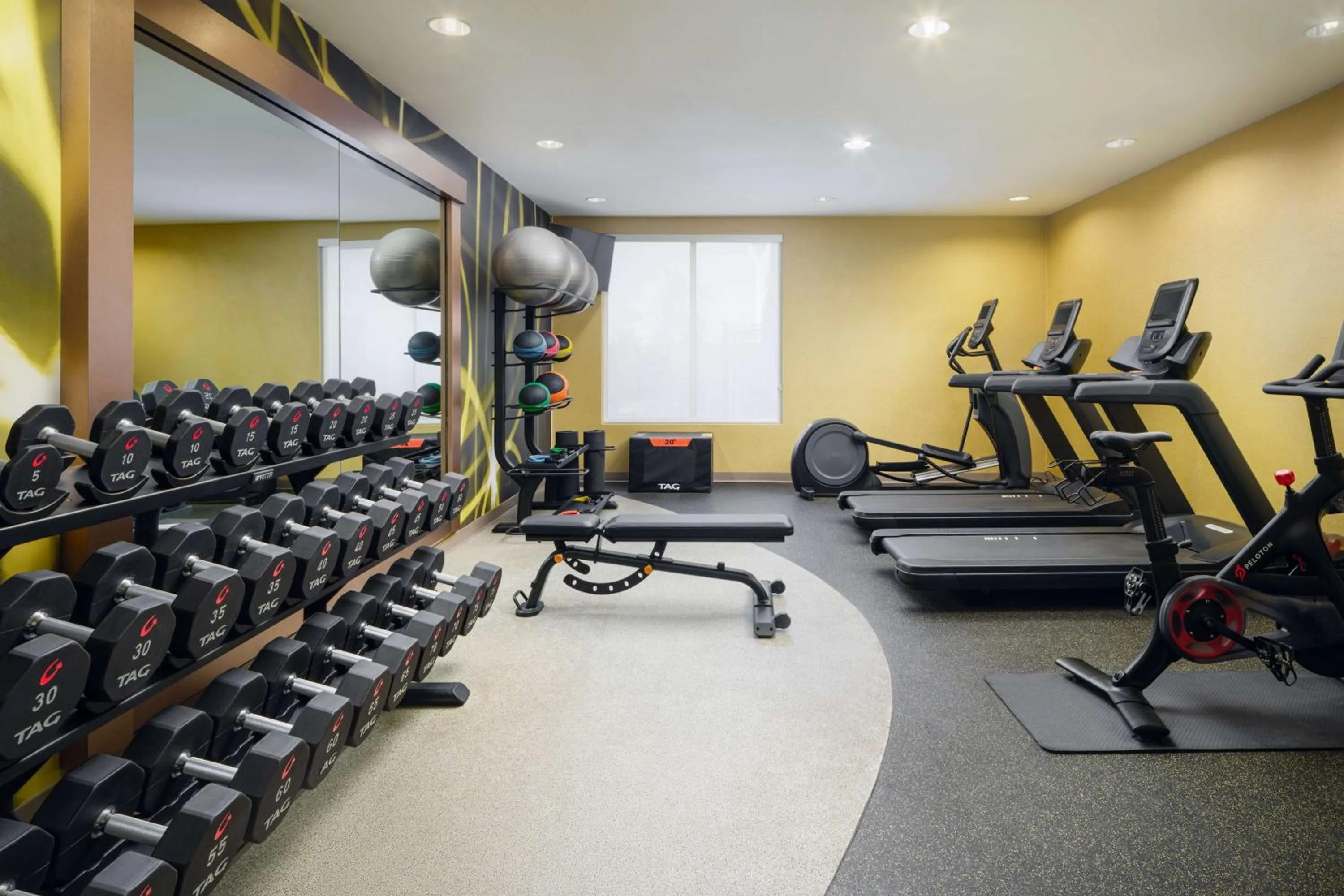 Fitness centre/facilities in Hilton Garden Inn El Paso Airport