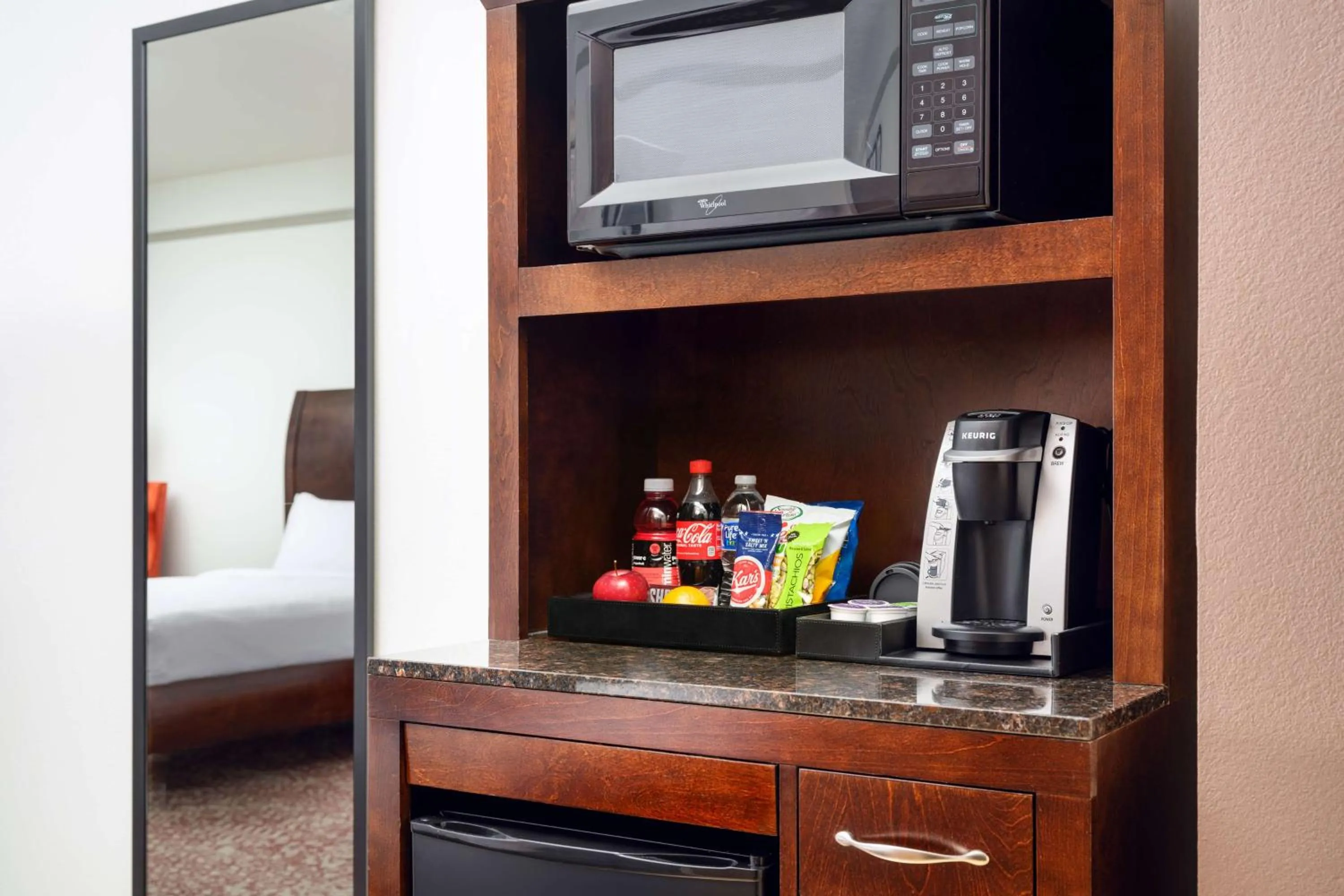 Photo of the whole room in Hilton Garden Inn El Paso Airport