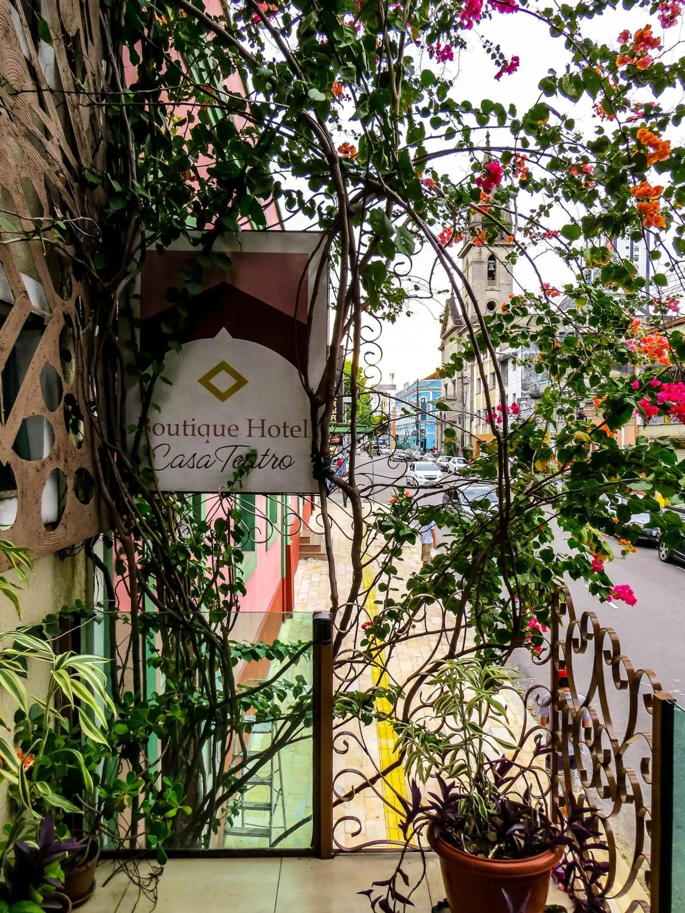 Property building in Boutique Hotel Casa Teatro