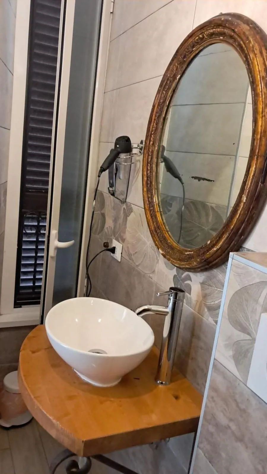 Bathroom in In the Center Guesthouse