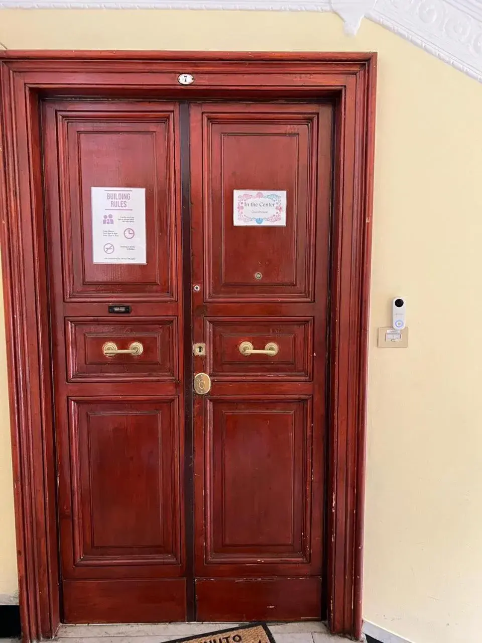 Facade/entrance in In the Center Guesthouse Facade/entrance in In the Center Guesthouse