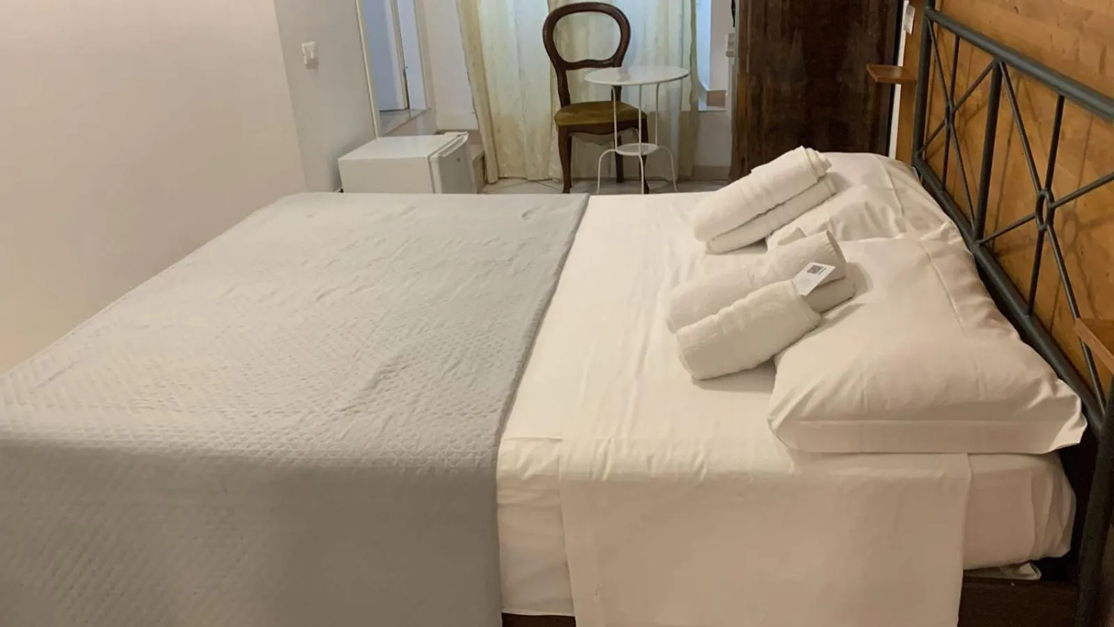 Bed in In the Center Guesthouse