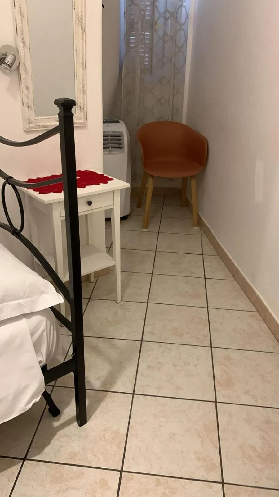 Photo of the whole room in In the Center Guesthouse