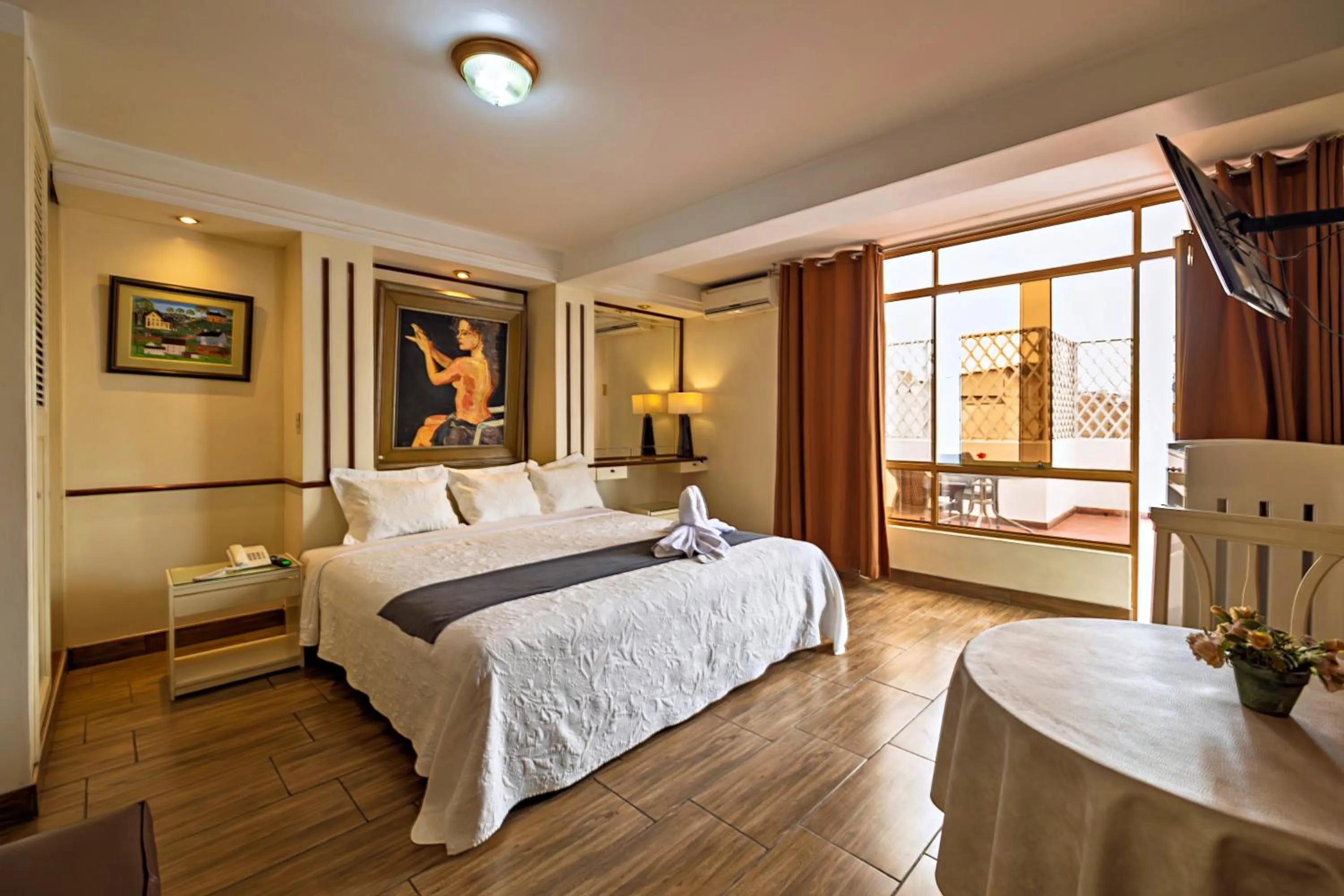 Bed in Gran Bolivar Hotel - Trujillo, Perú