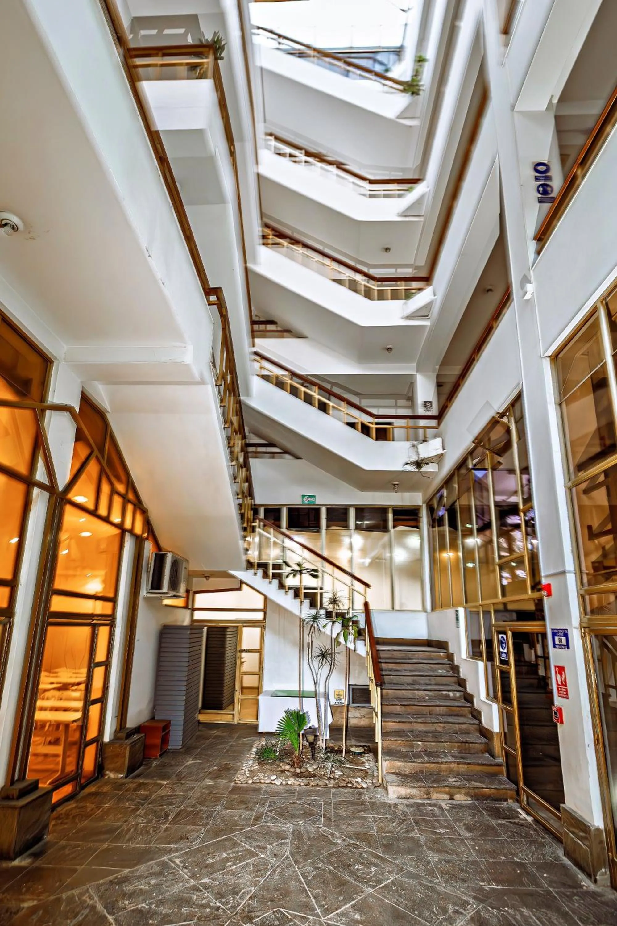 Property building in Gran Bolivar Hotel - Trujillo, Perú