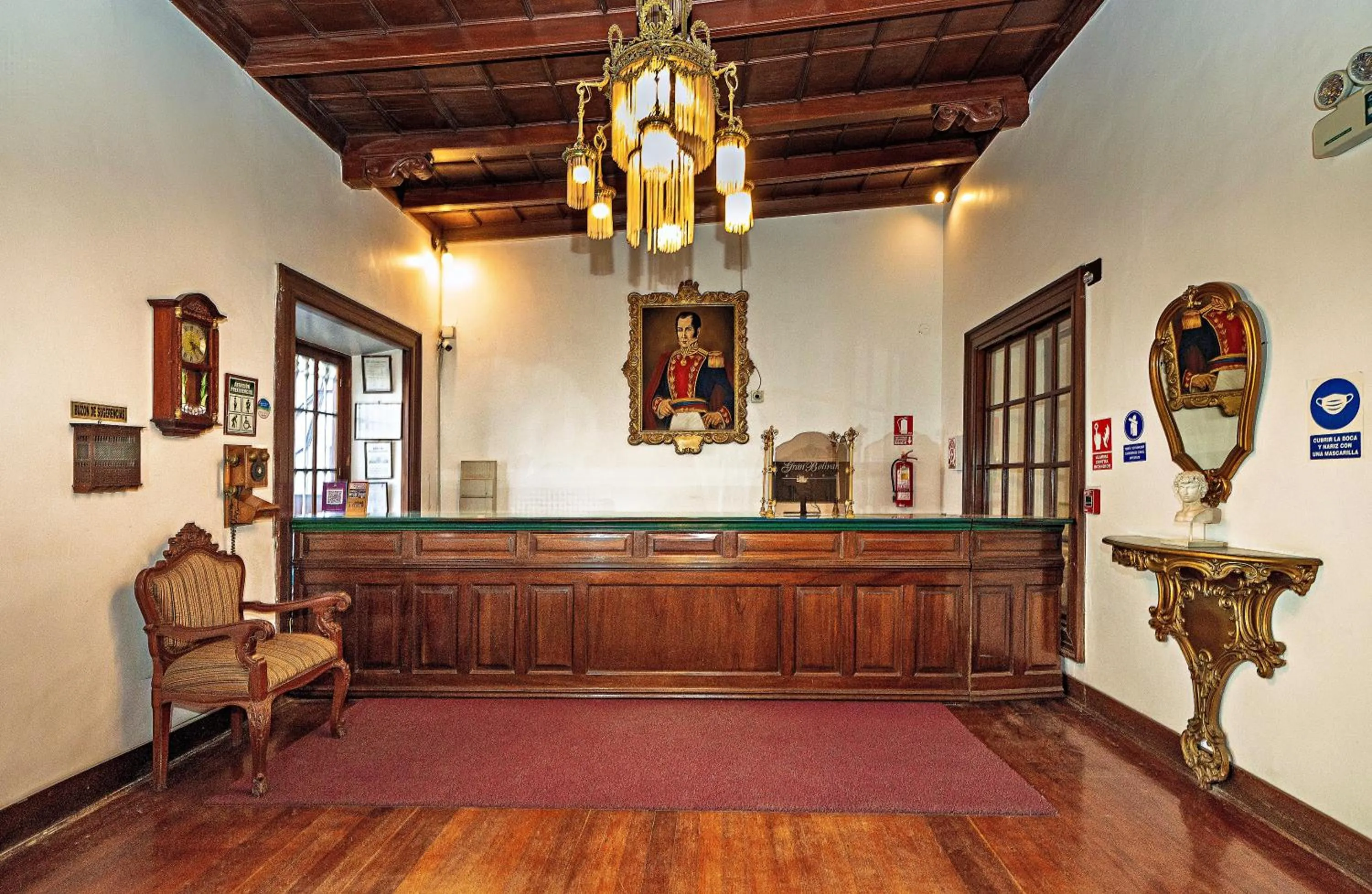 Lobby or reception in Gran Bolivar Hotel - Trujillo, Perú