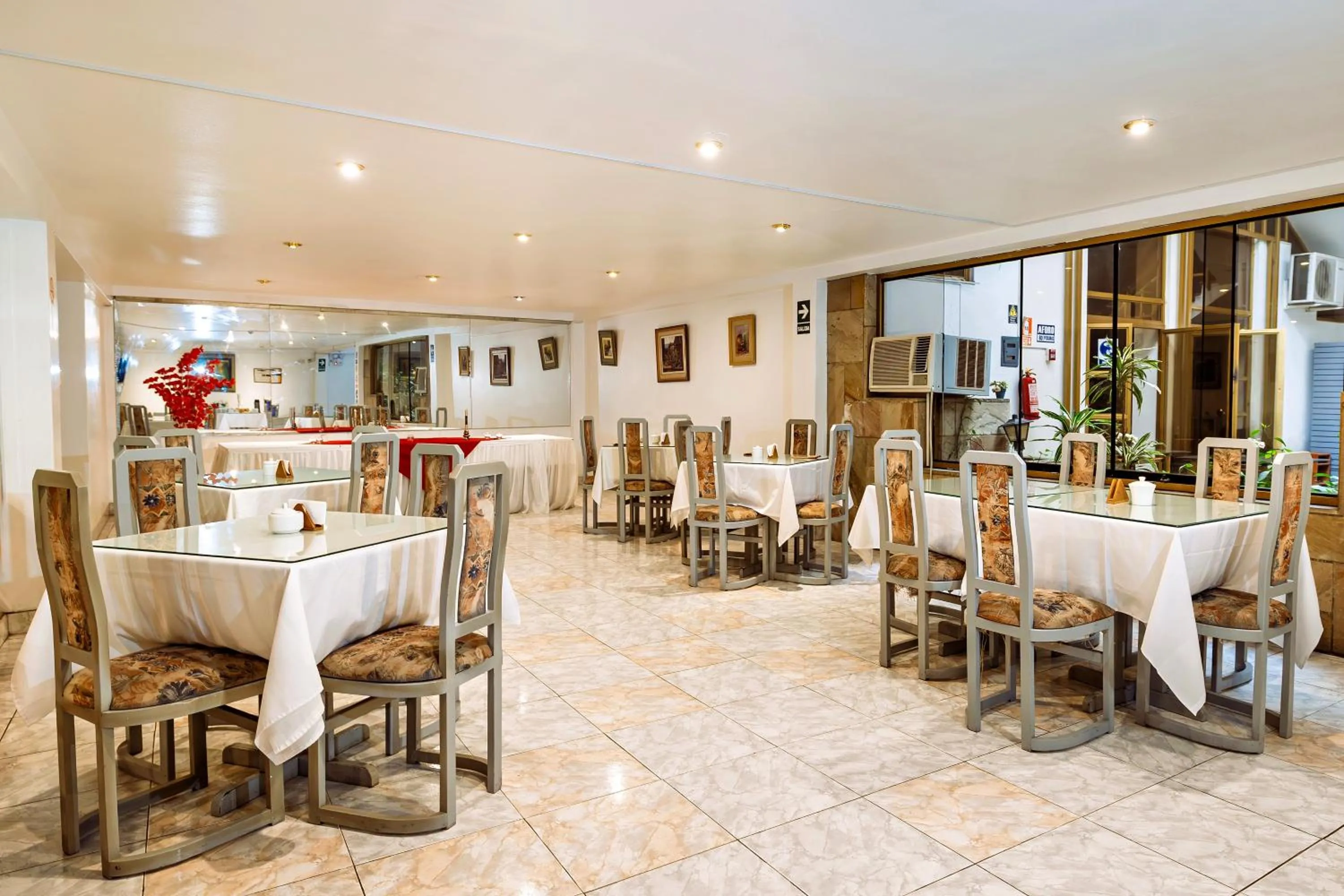 Restaurant/places to eat in Gran Bolivar Hotel - Trujillo, Perú