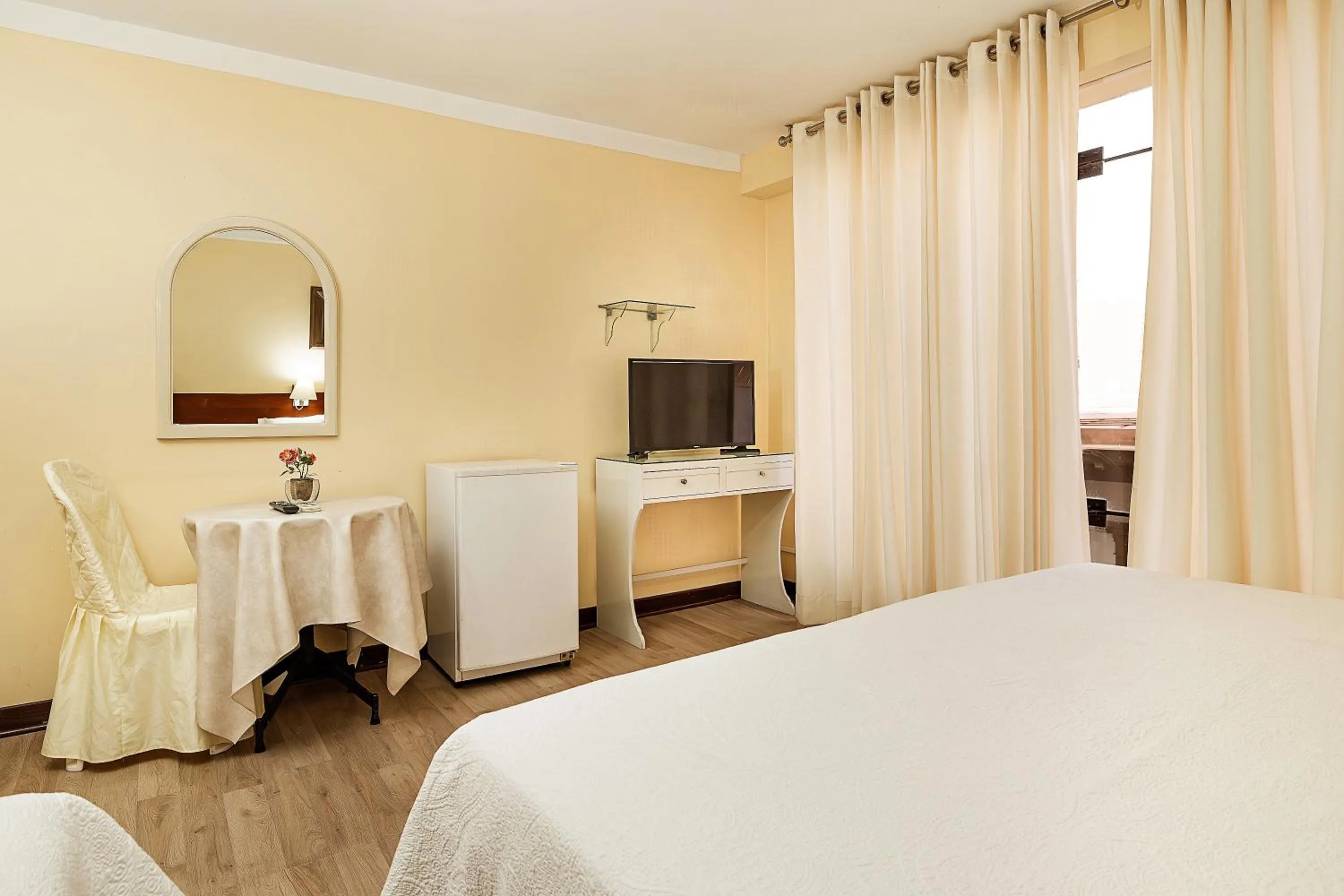 Bed in Gran Bolivar Hotel - Trujillo, Perú