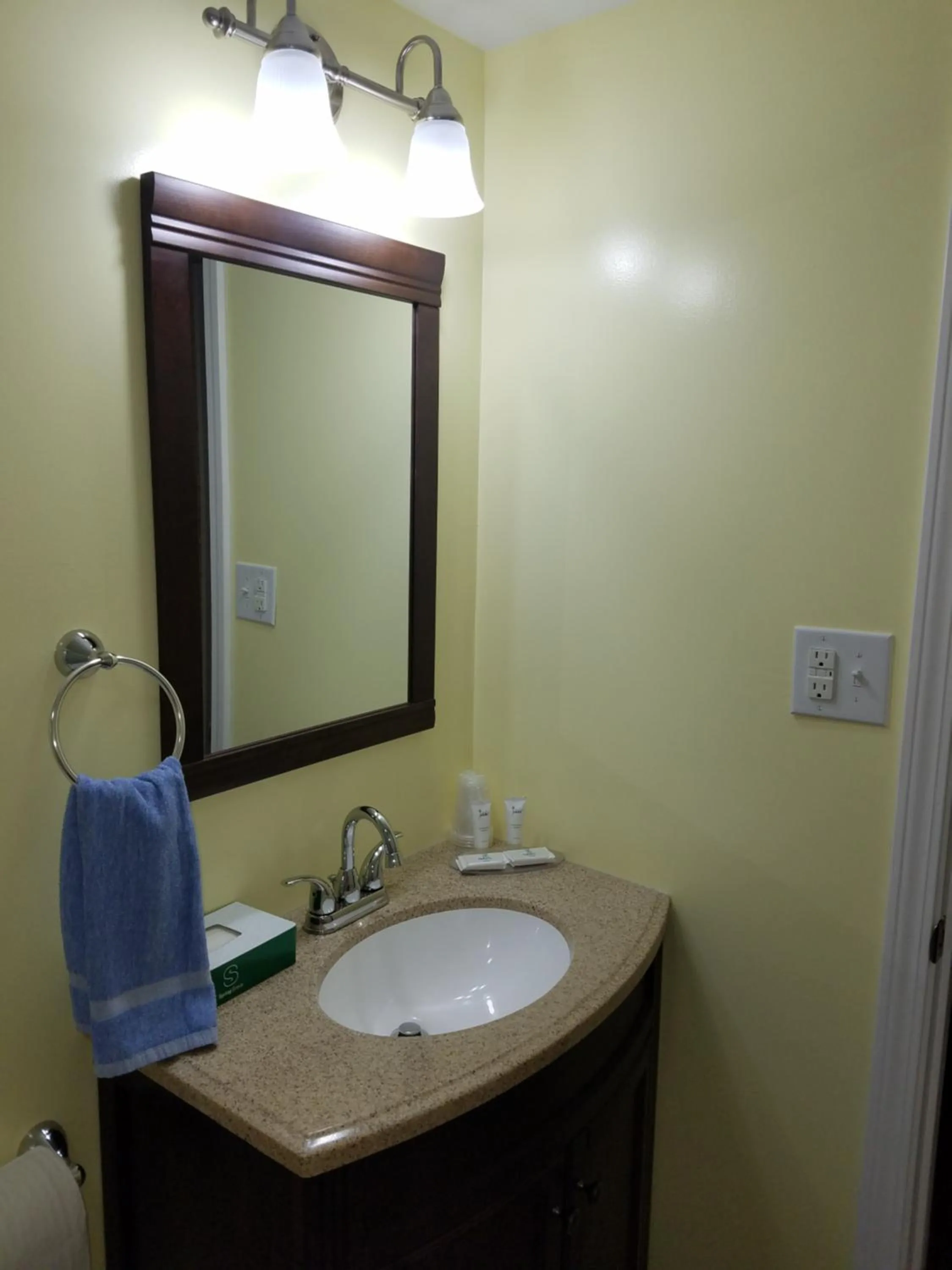 Bathroom in A Holiday Motel - Maggie Valley