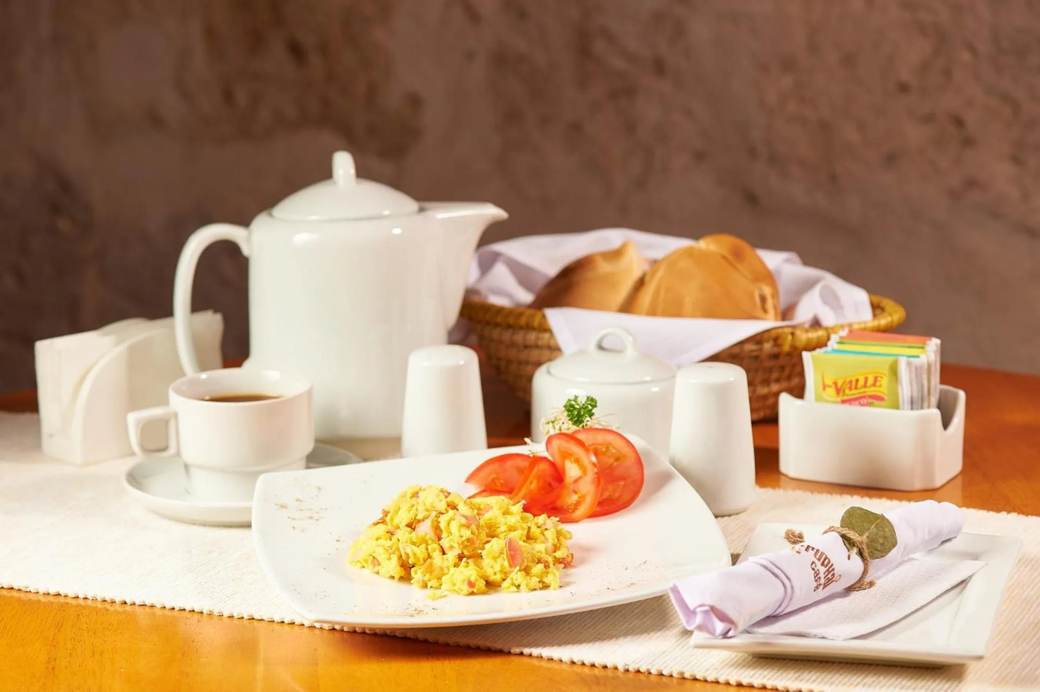 Breakfast in Hotel Los Tambos Colonial