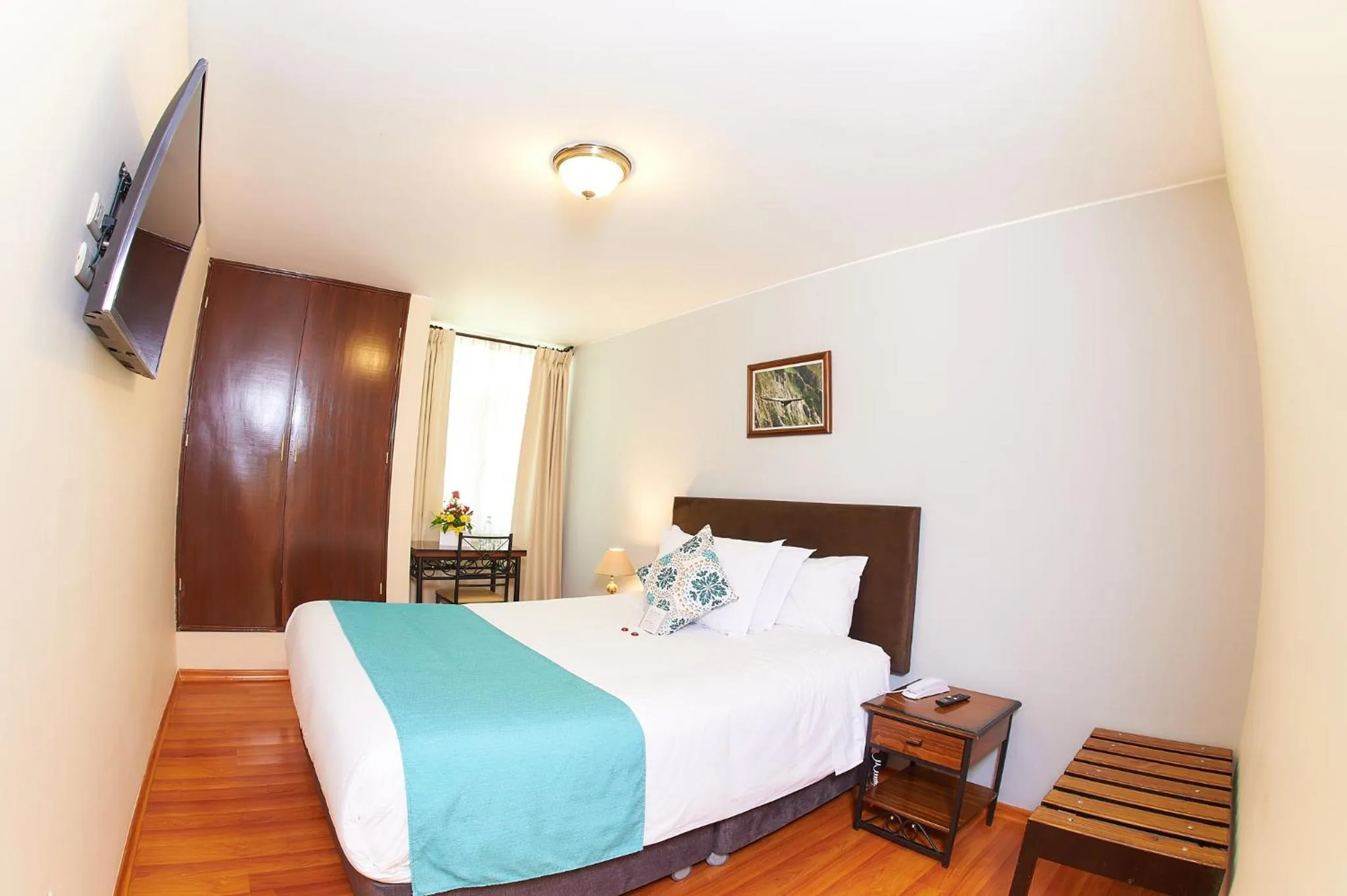 Photo of the whole room, Bed in Hotel Los Tambos Colonial