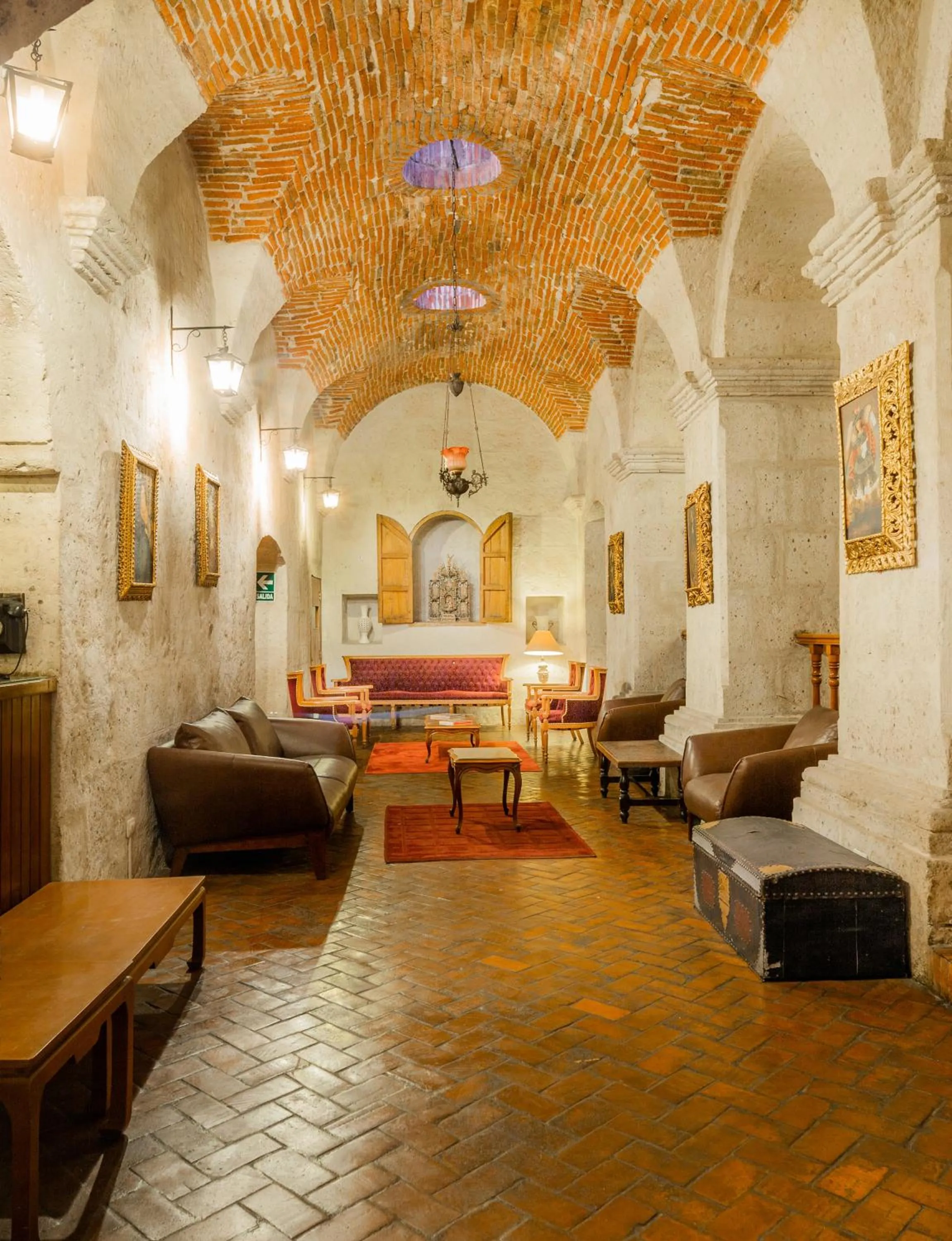 Living room in Hotel Los Tambos Colonial