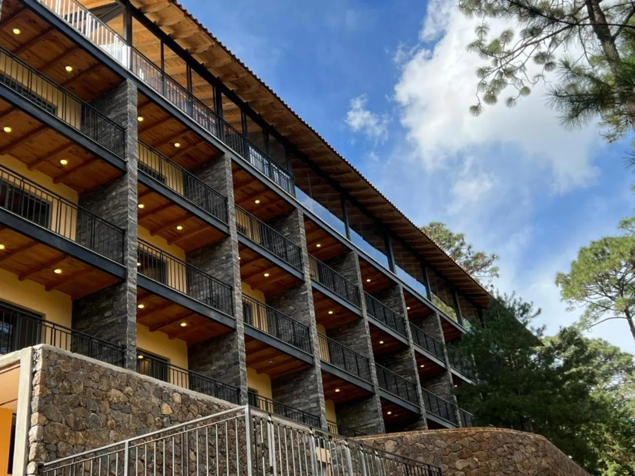 Property building in Bosque Escondido