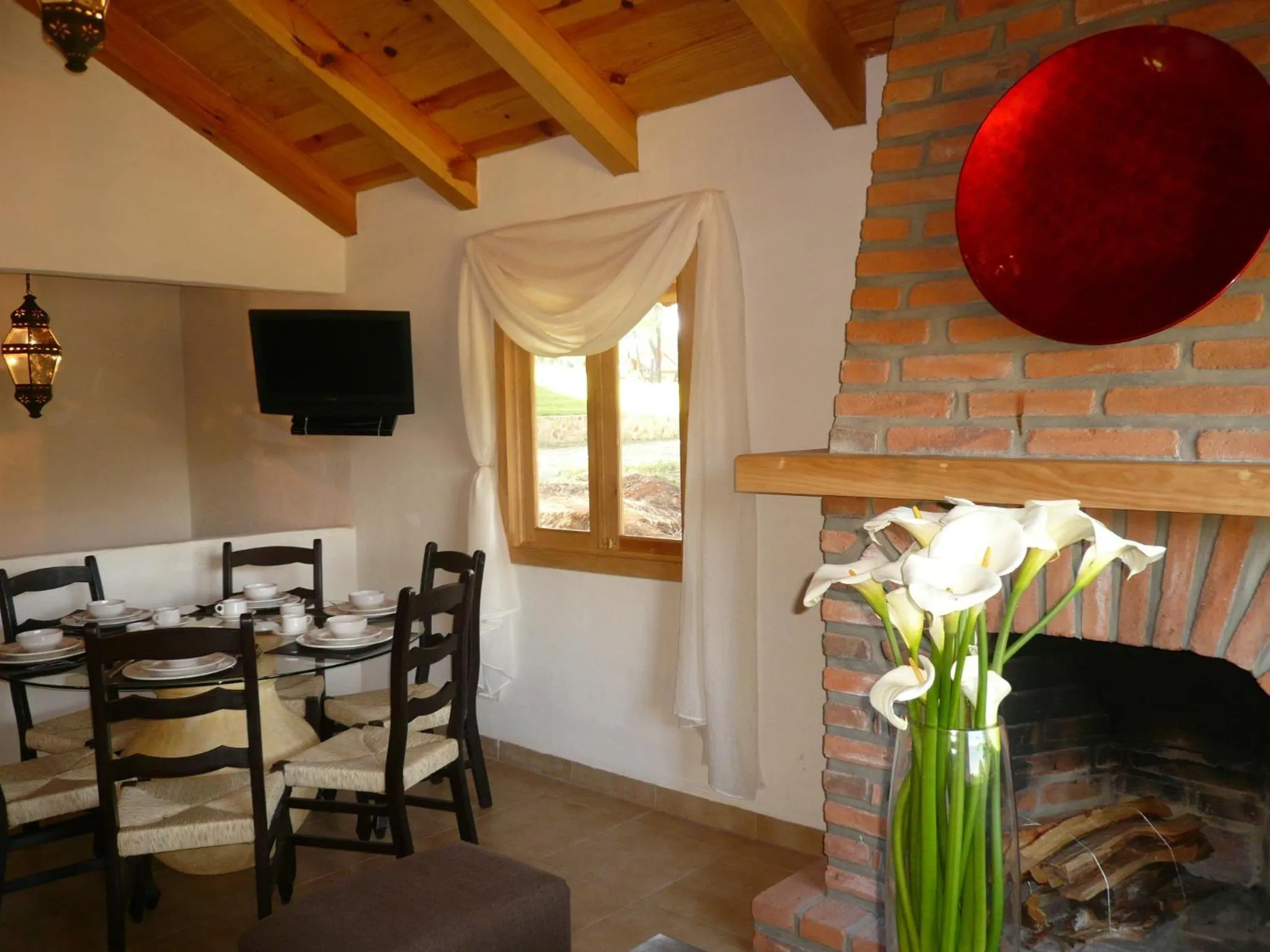Dining area in Bosque Escondido
