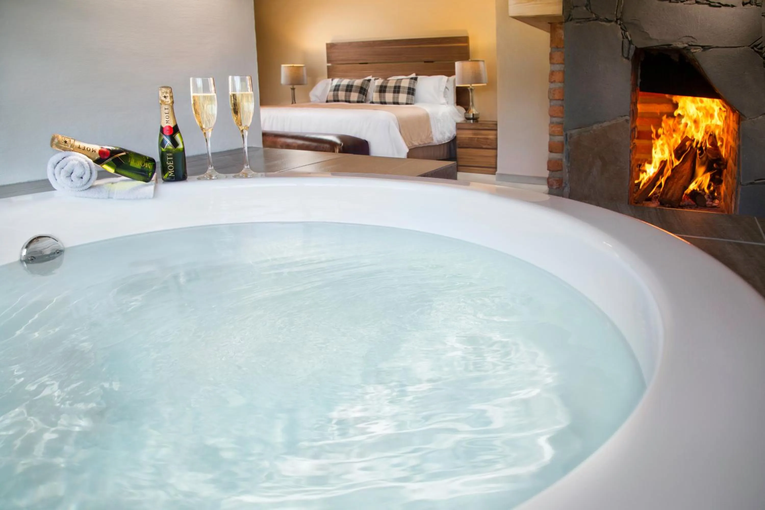 Hot Tub in Bosque Escondido