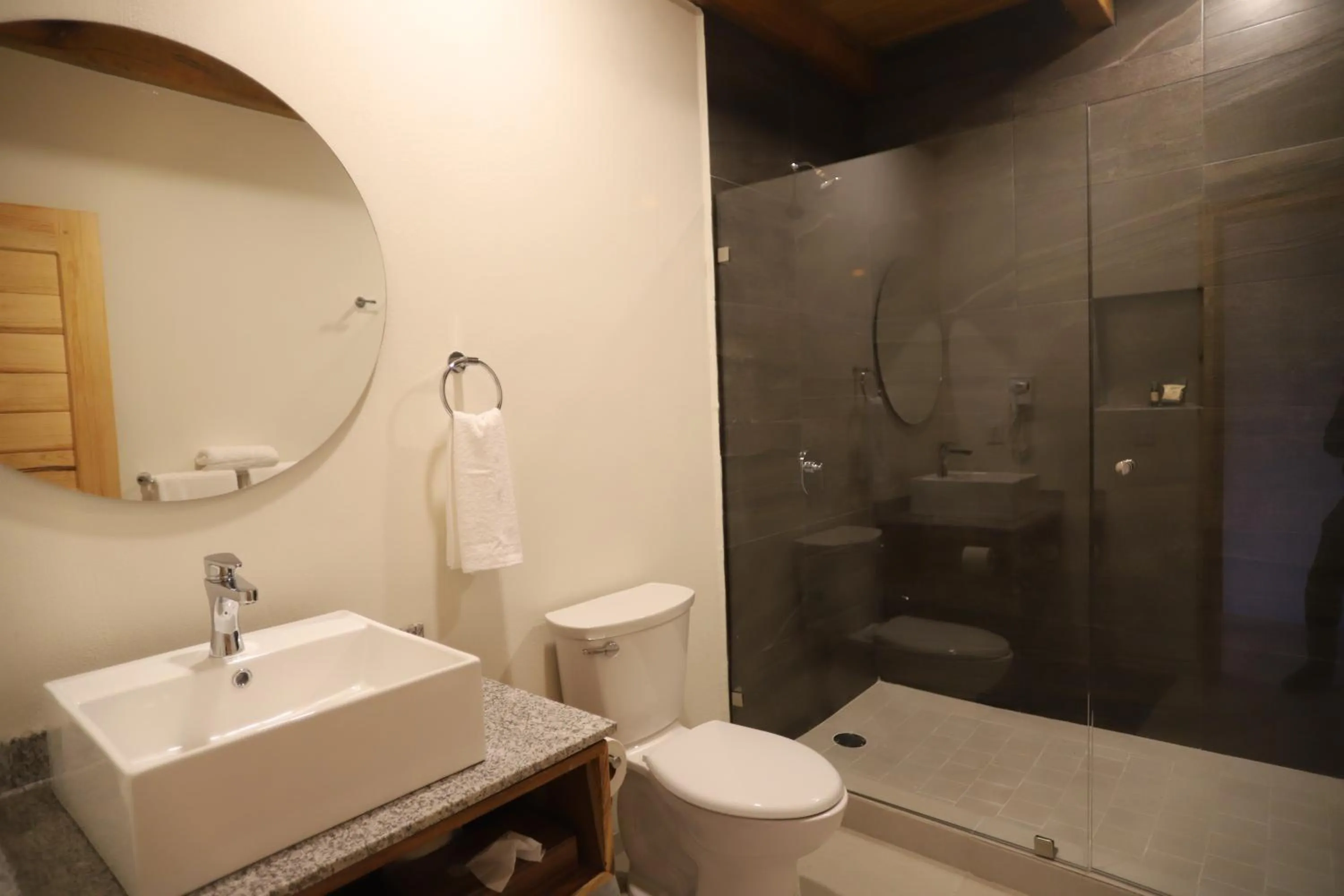 Bathroom in Bosque Escondido