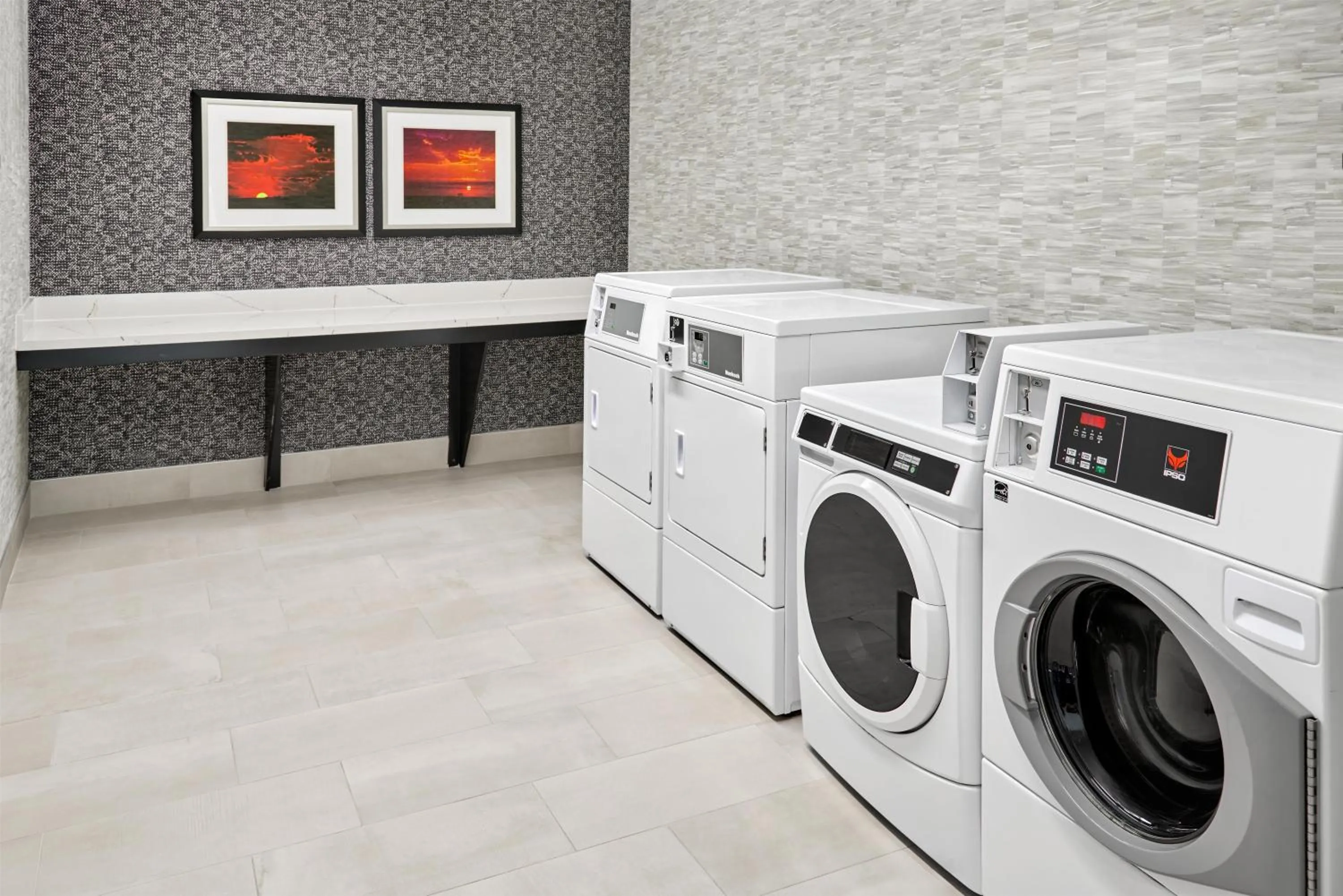 laundry in Hampton Inn Vernon