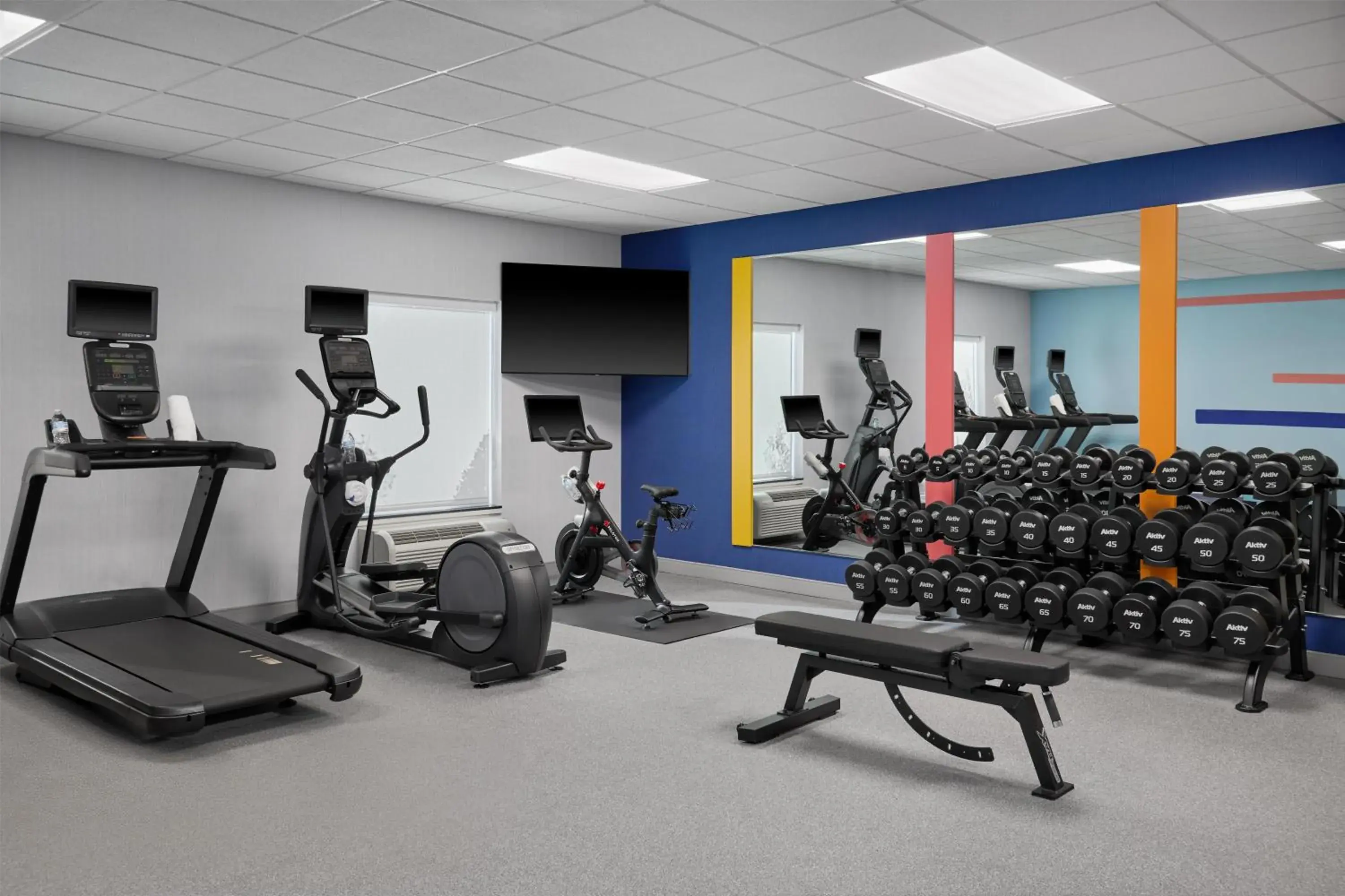 Fitness centre/facilities in Hampton Inn Vernon Fitness centre/facilities in Hampton Inn Vernon
