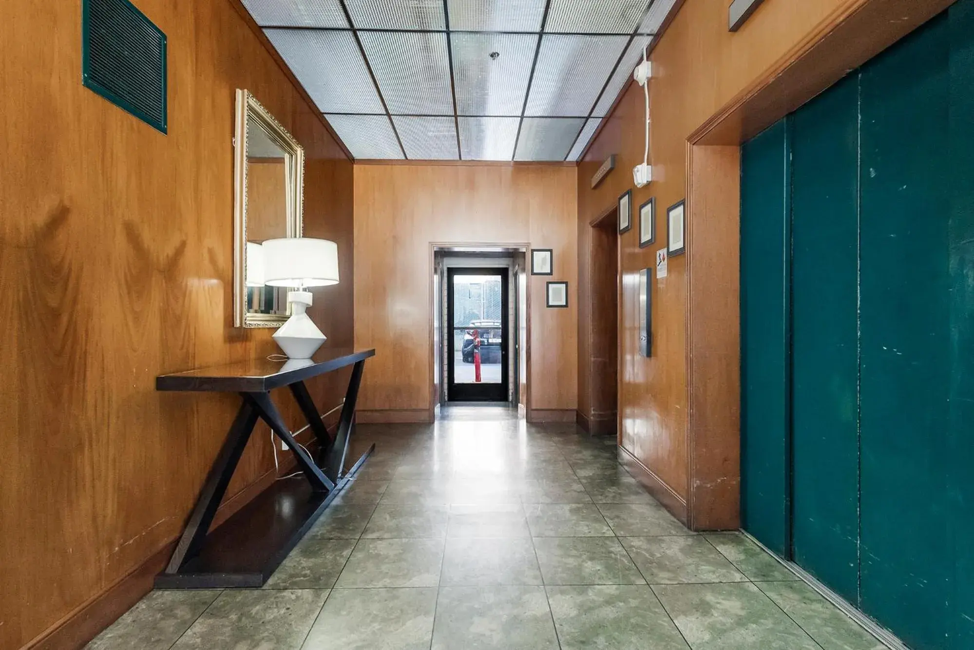 Property building in Jack London Inn Property building in Jack London Inn