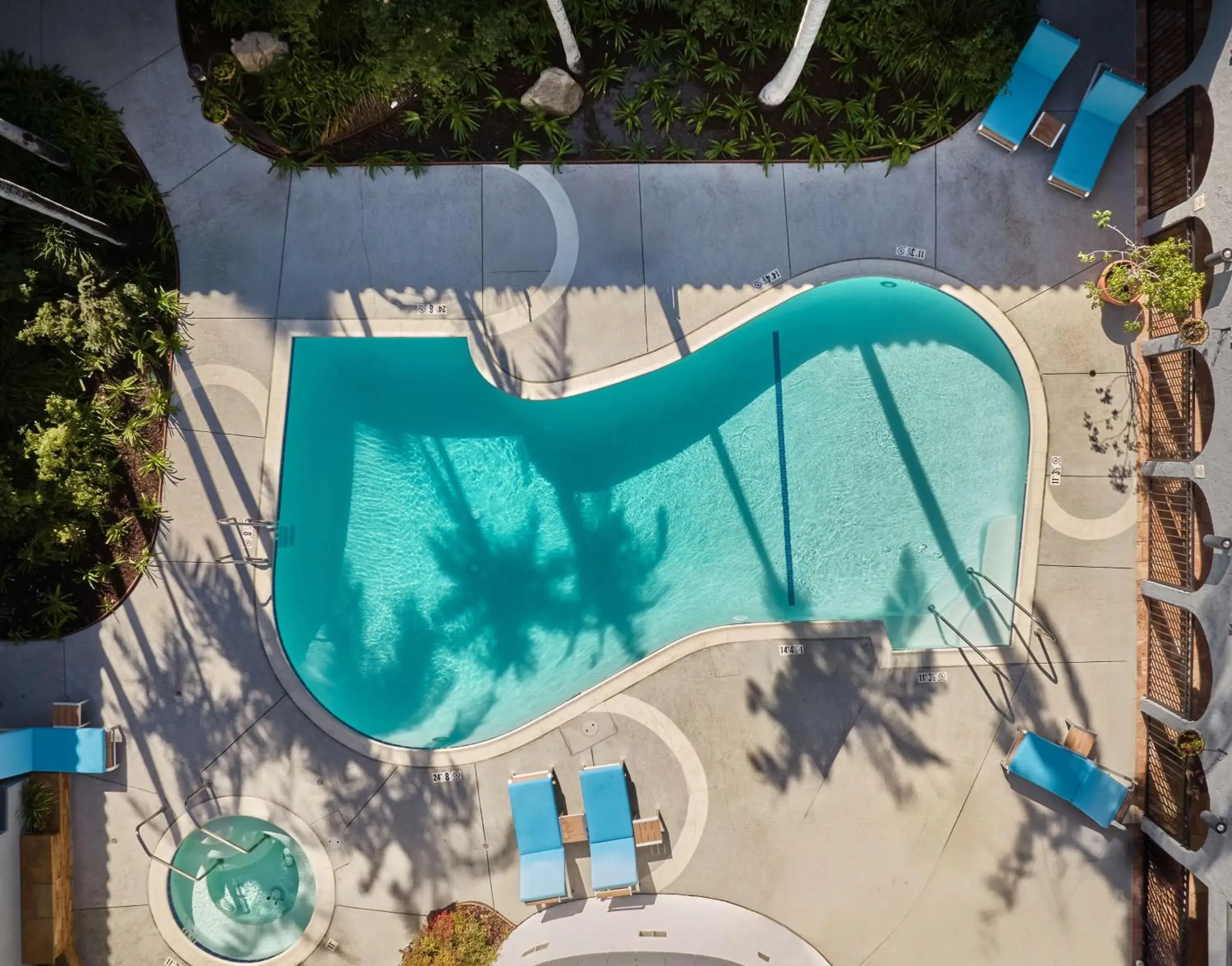 Pool view in DoubleTree by Hilton Chatsworth Pool view in DoubleTree by Hilton Chatsworth