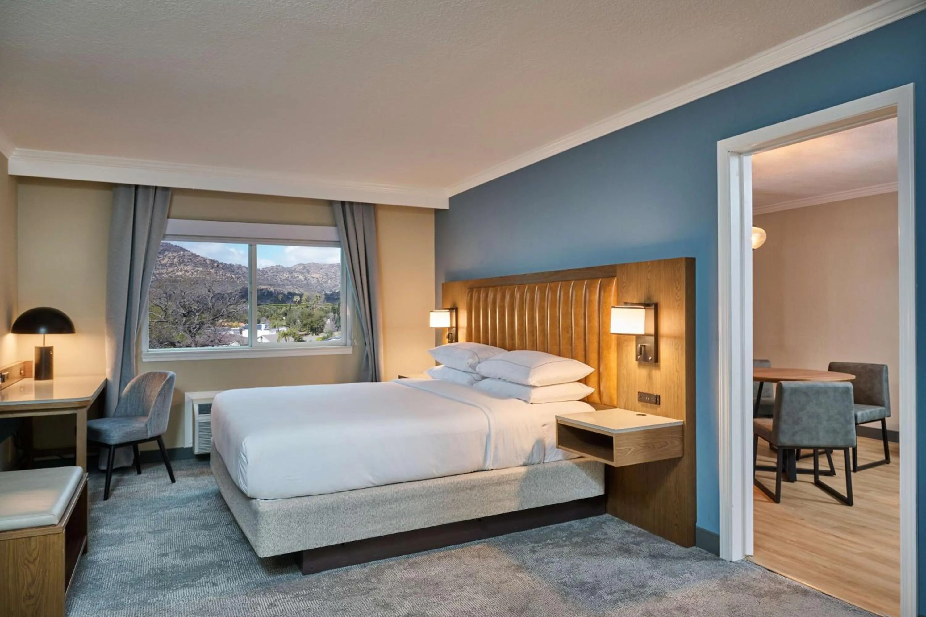 Bed in DoubleTree by Hilton Chatsworth