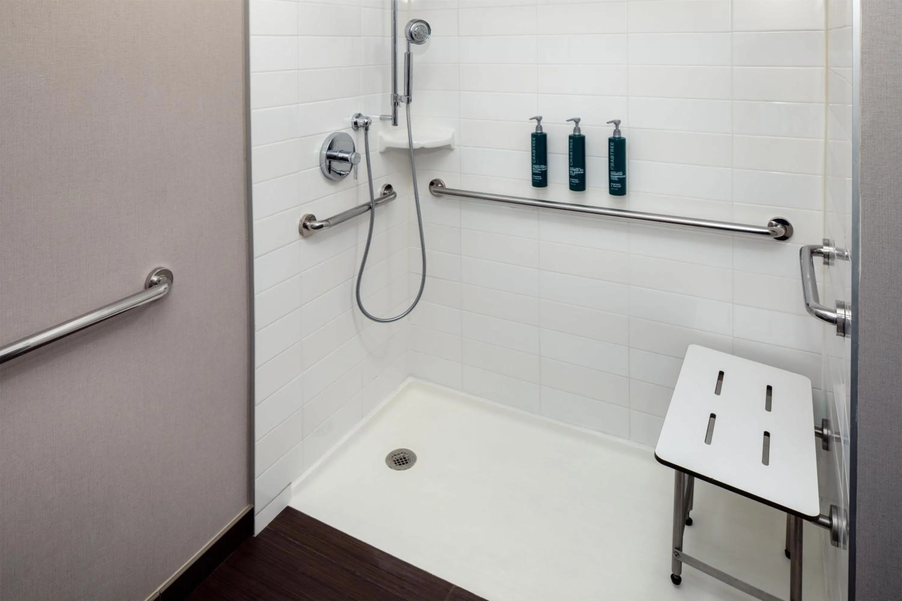 Bathroom in Hilton Albany