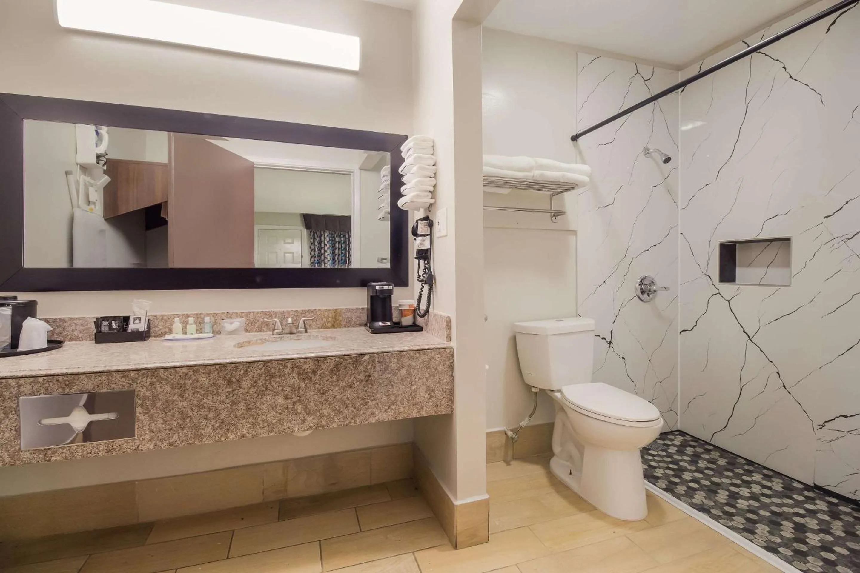 Bathroom in Quality Inn Madisonville