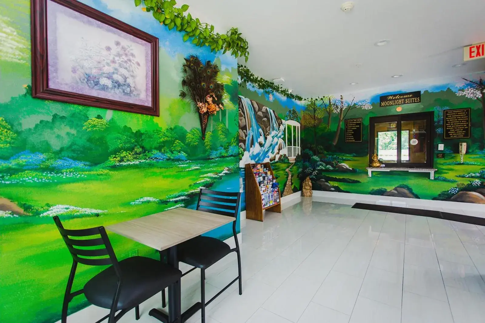 Property building in Moonlight Suites - Houston/George Bush Int'l Airport Property building in Moonlight Suites - Houston/George Bush Int'l Airport