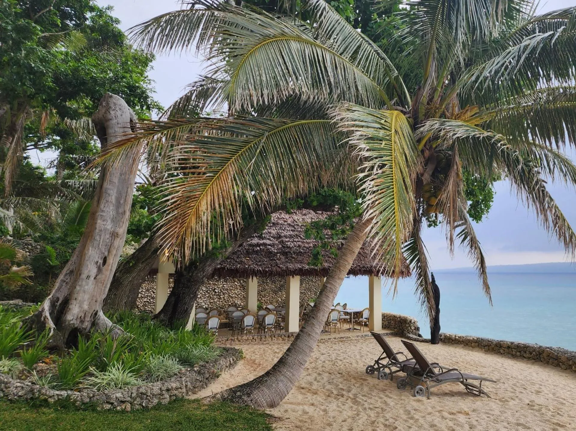 Restaurant/places to eat in Paradise Cove Resort