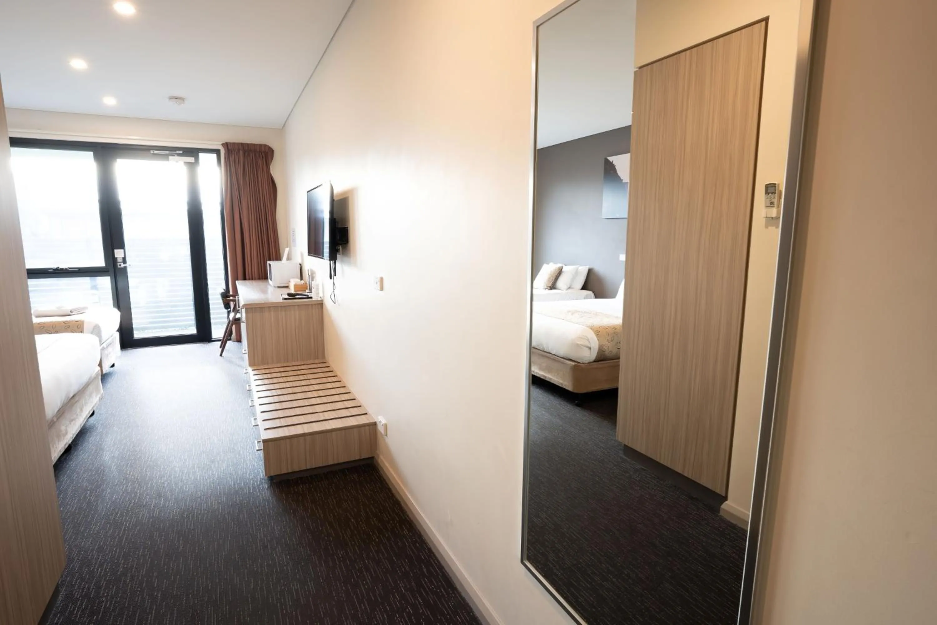 Bedroom, Bed in Foreshore Hotel