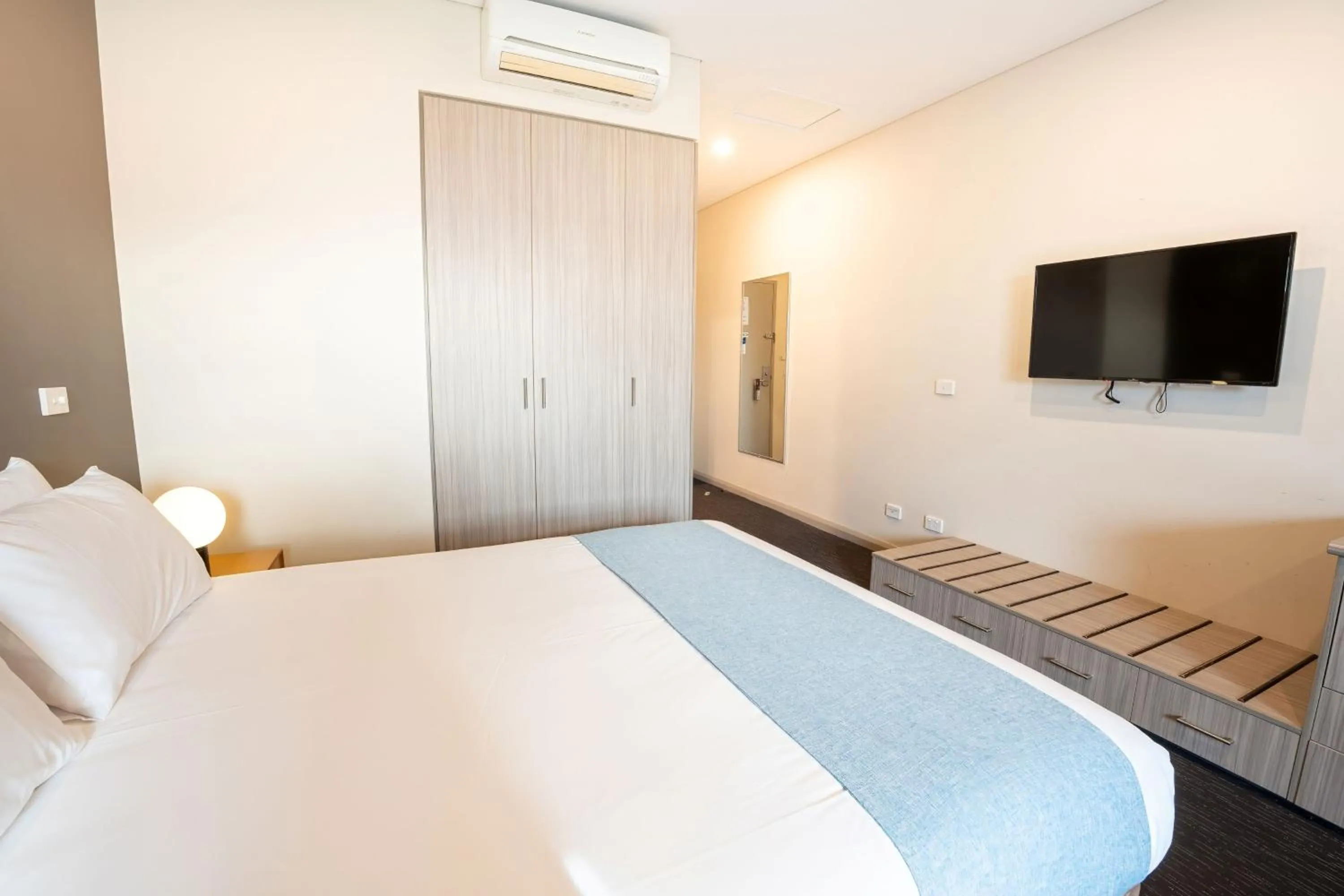 Bed in Foreshore Hotel