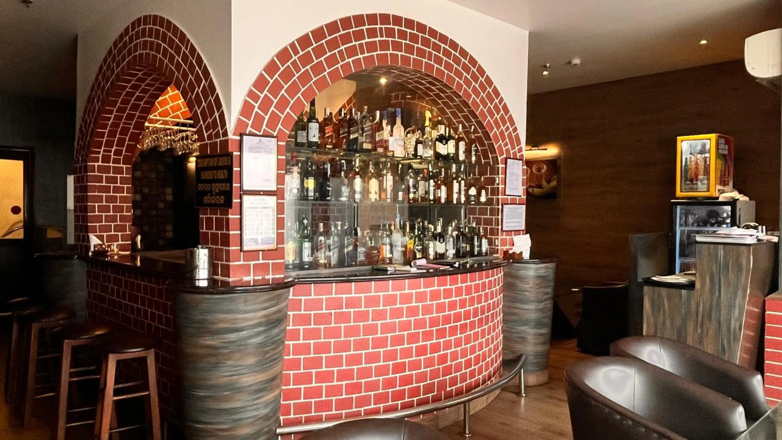 Lounge or bar in The New Marrion