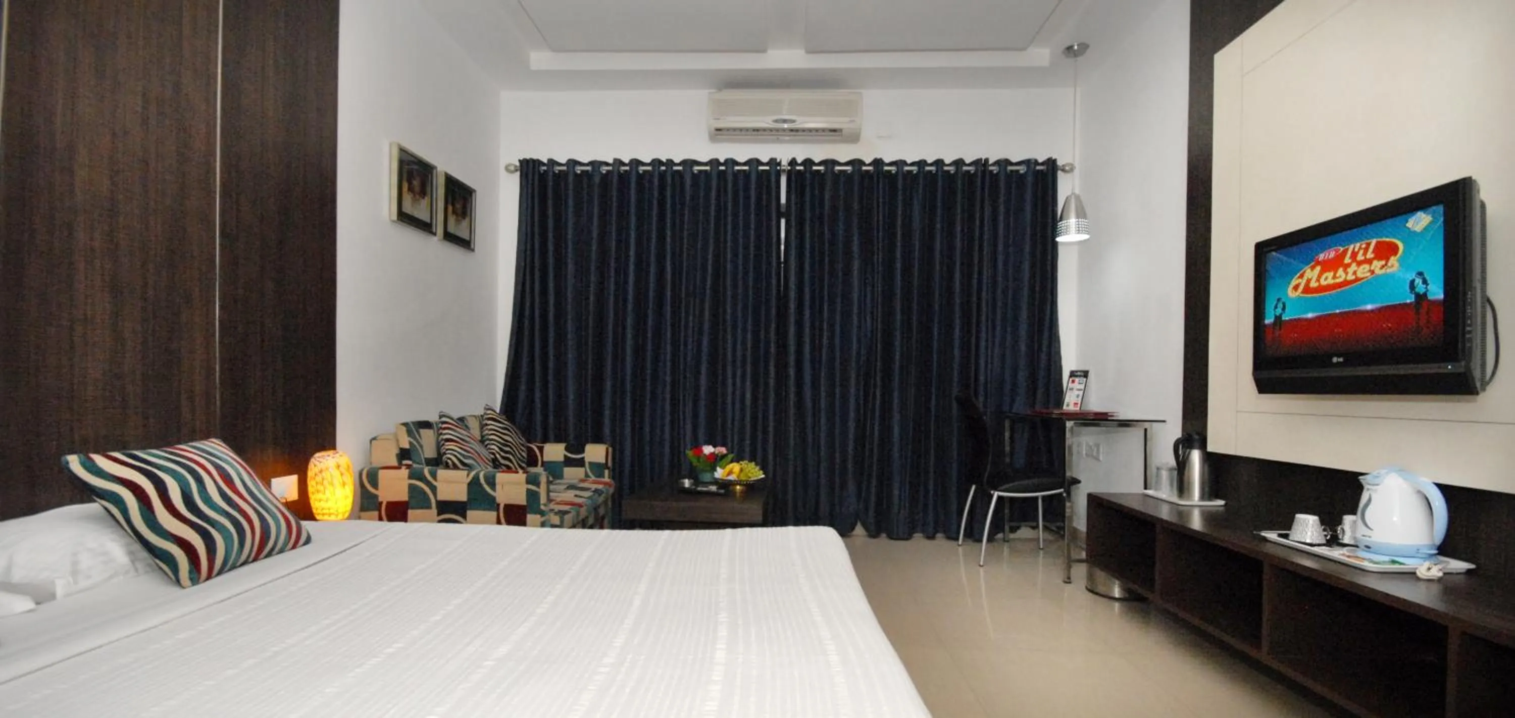 Bedroom in The New Marrion