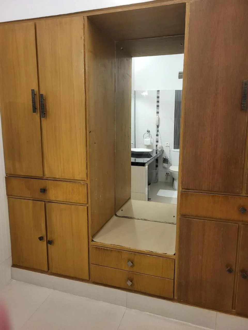 Bathroom in The New Marrion