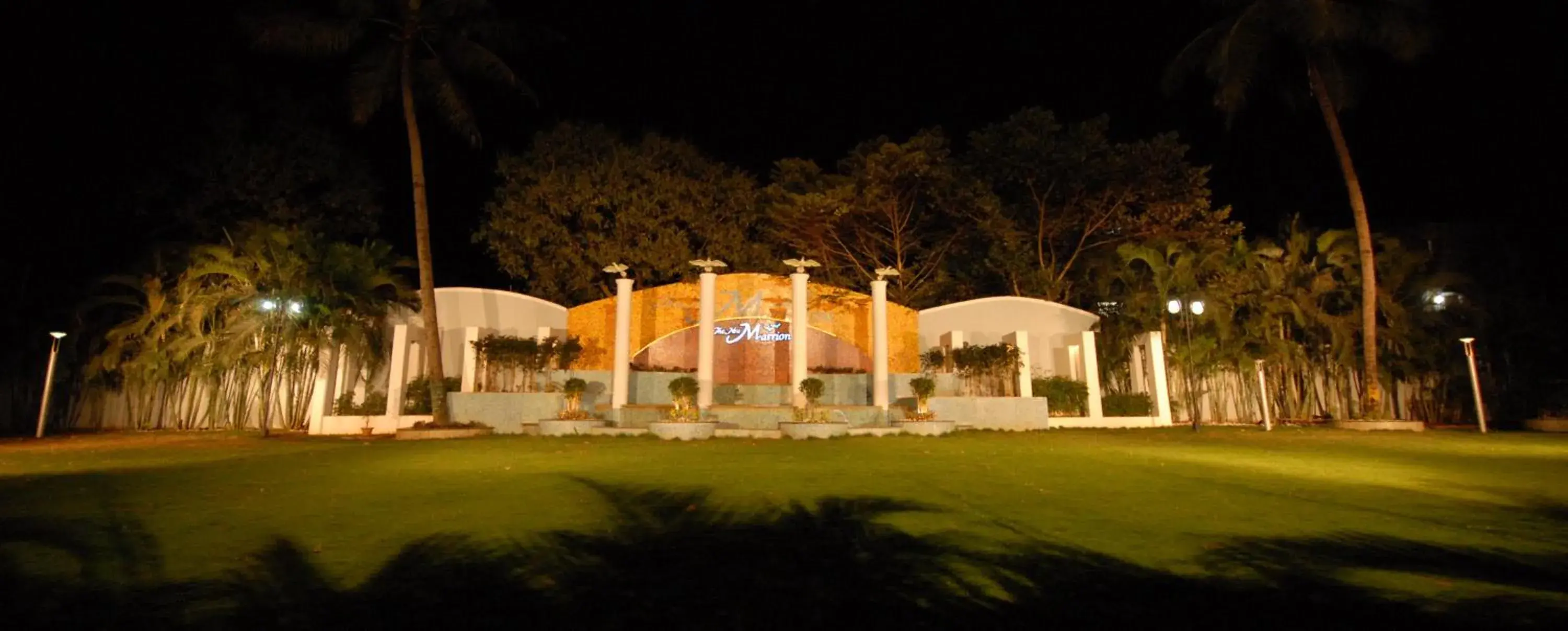 Property building in The New Marrion Property building in The New Marrion