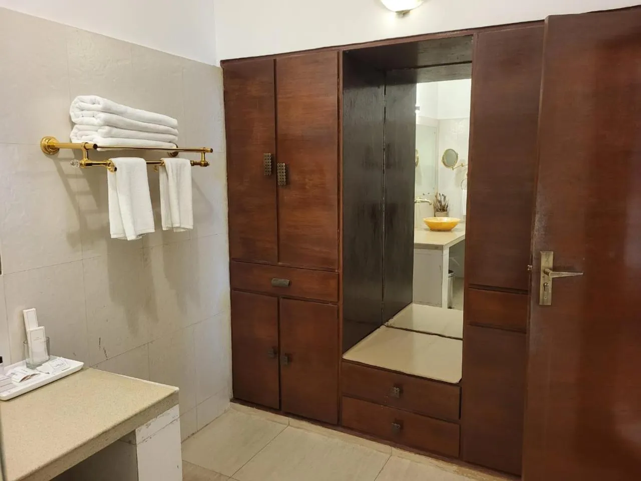 Bathroom in The New Marrion