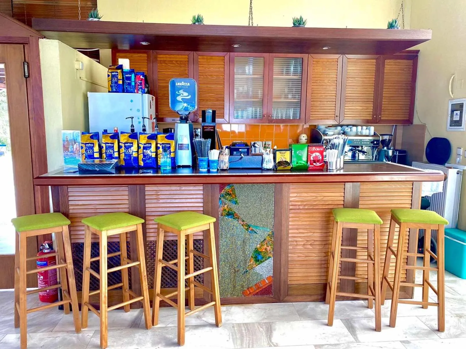 Lounge or bar in Thrassa Hotel