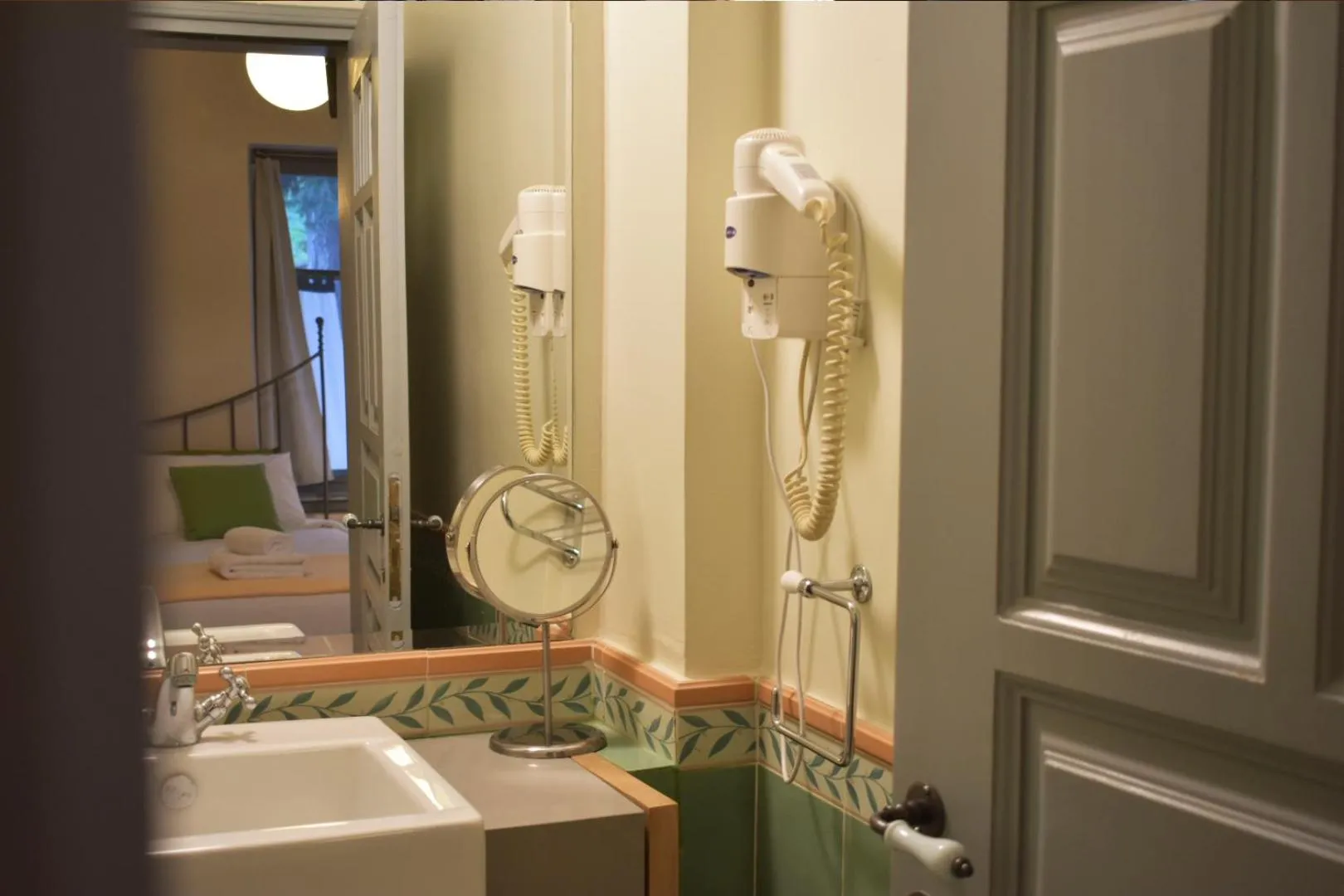 Kyriaki Guesthouse & Suites