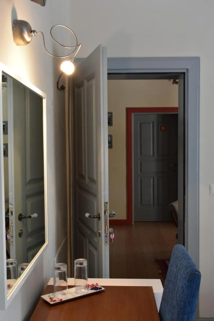 Kyriaki Guesthouse & Suites