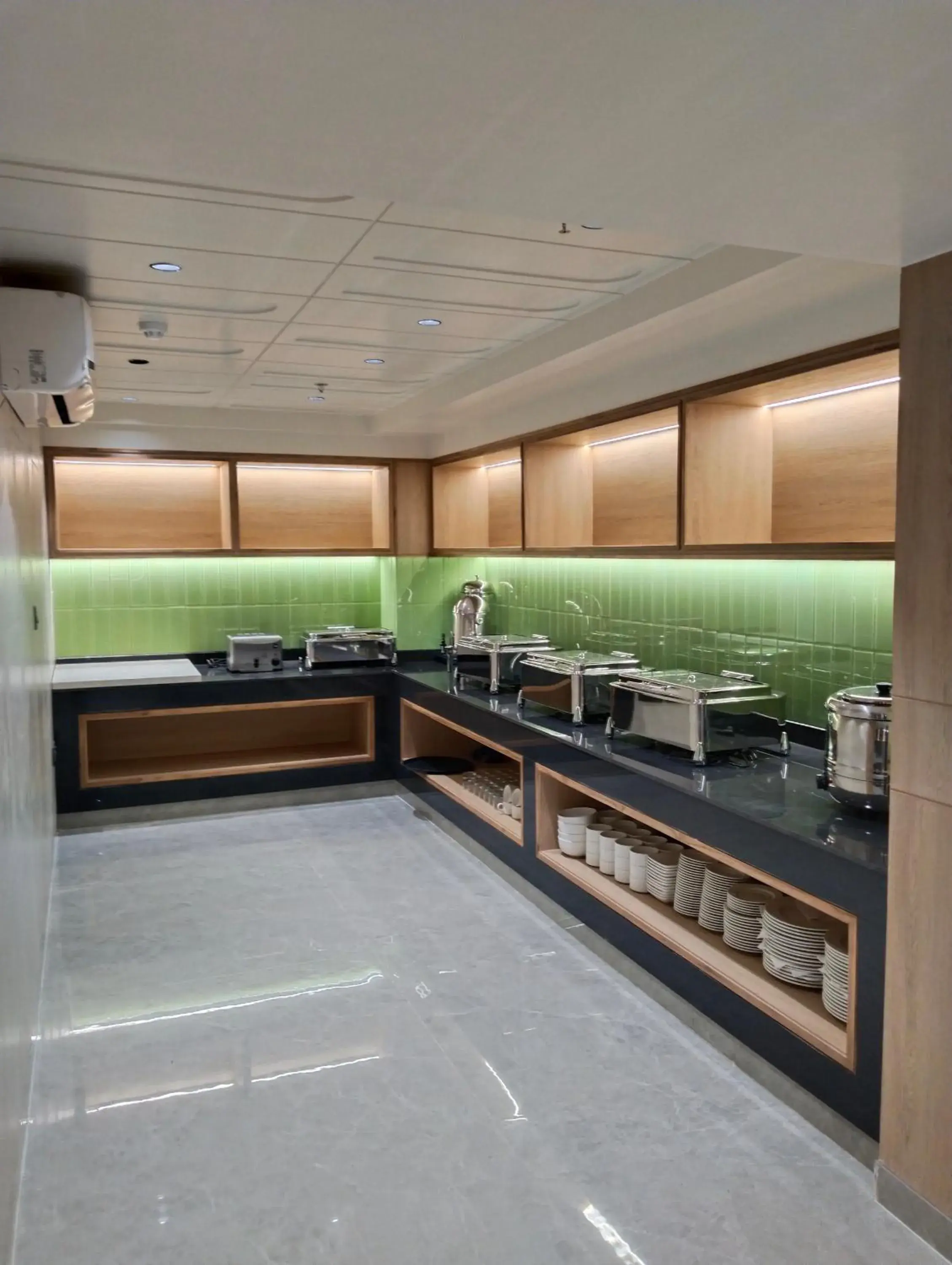 Buffet breakfast in Crystal Inn Buffet breakfast in Crystal Inn