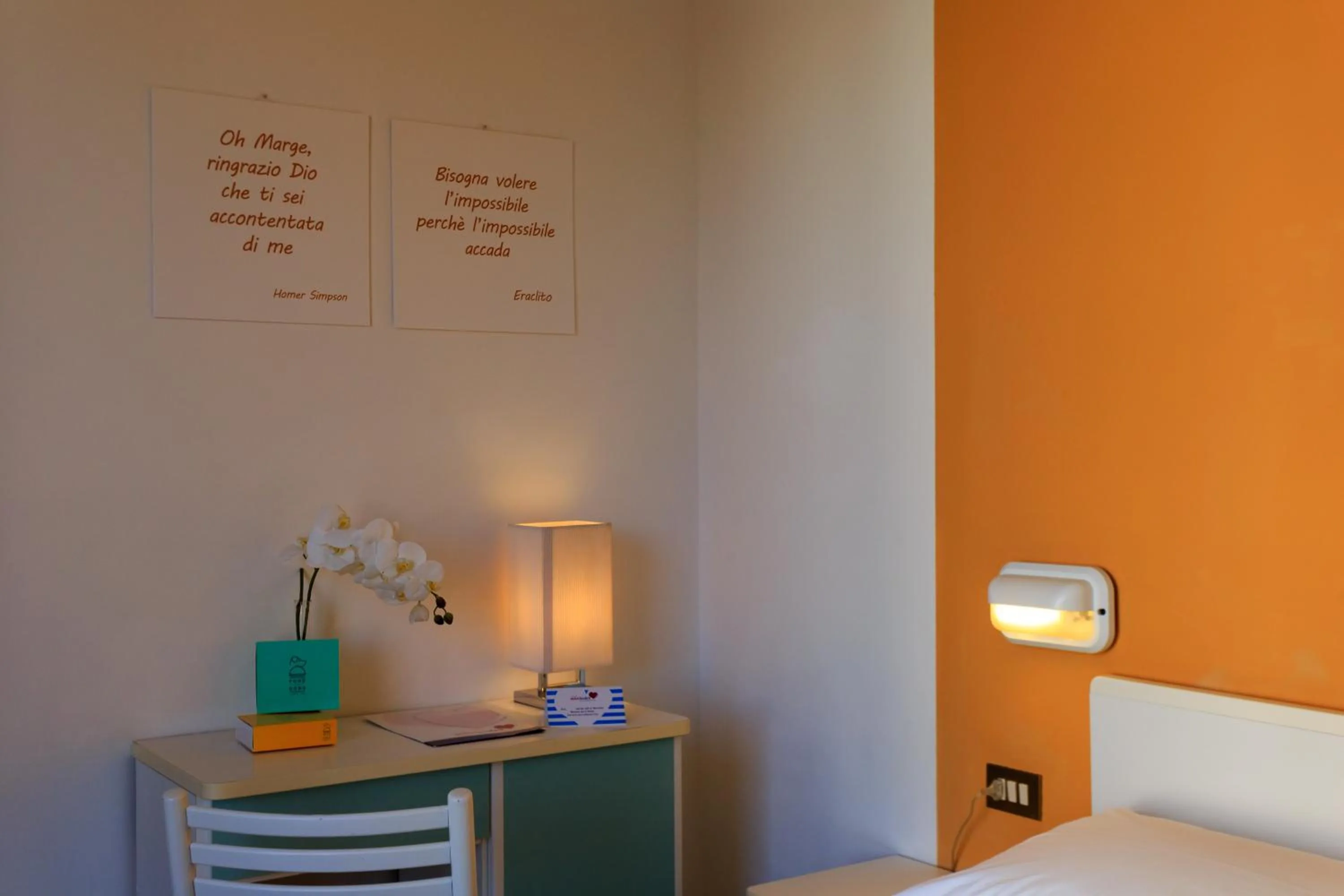 Bedroom, Bed in Mini Hotel