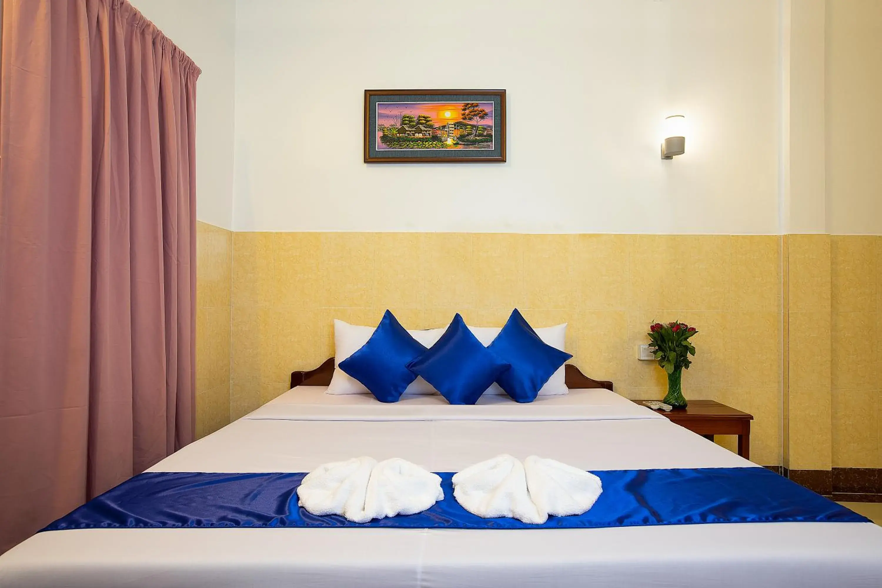 Double Room with Balcony in Botoum Hostel Double Room with Balcony in Botoum Hostel