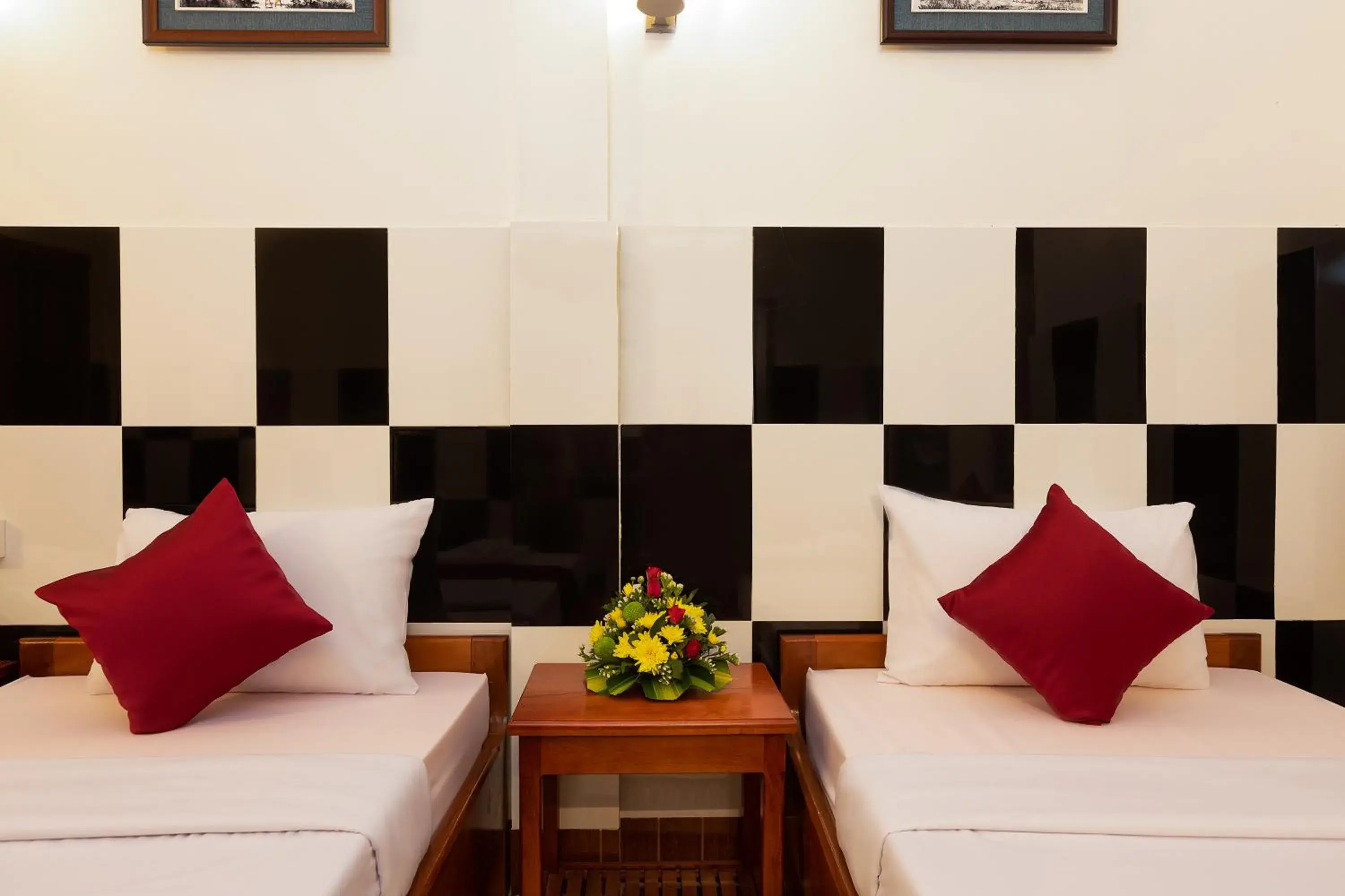Twin Room with Balcony in Botoum Hostel Twin Room with Balcony in Botoum Hostel