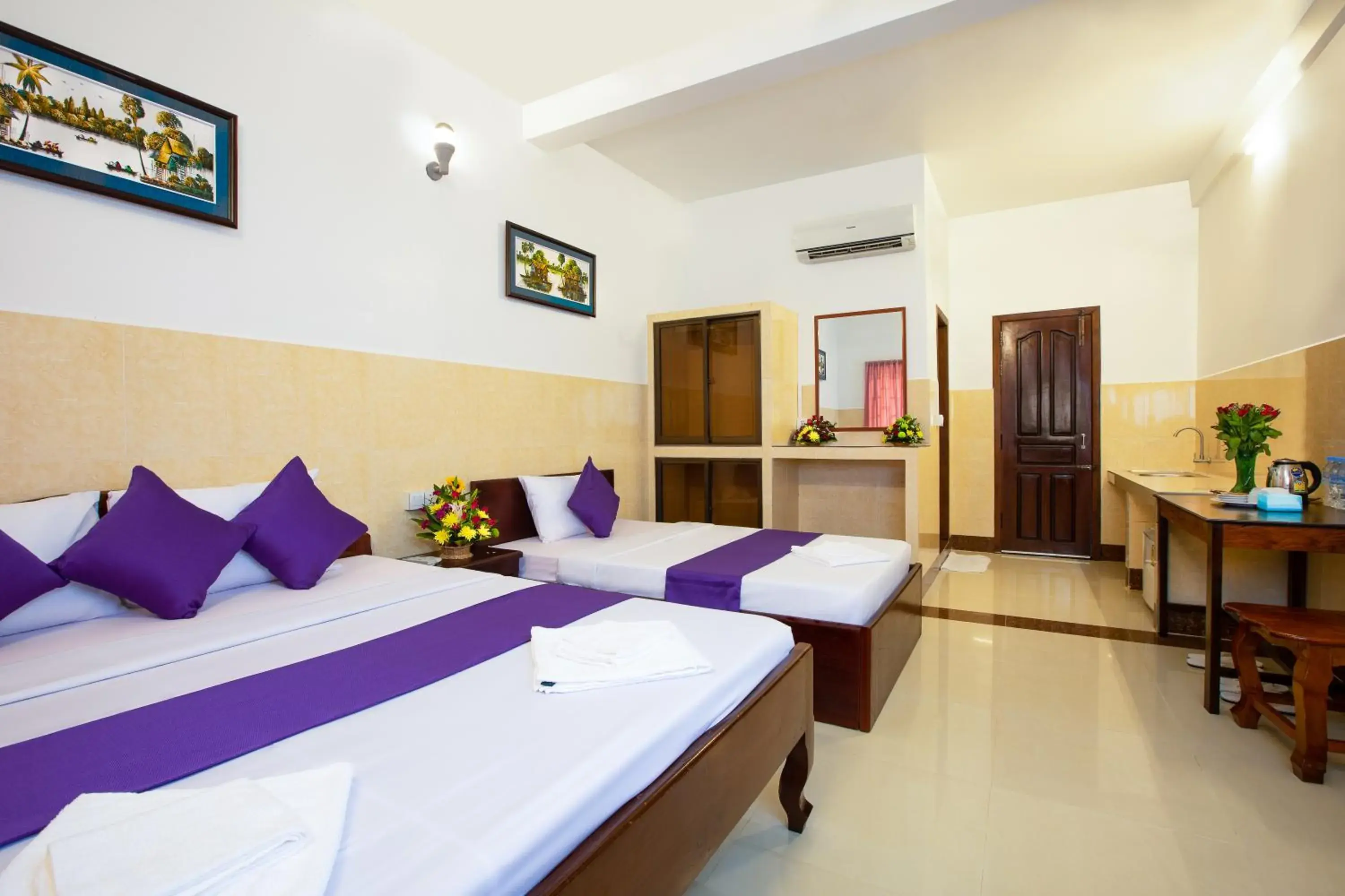 Family Room with Balcony in Botoum Hostel Family Room with Balcony in Botoum Hostel