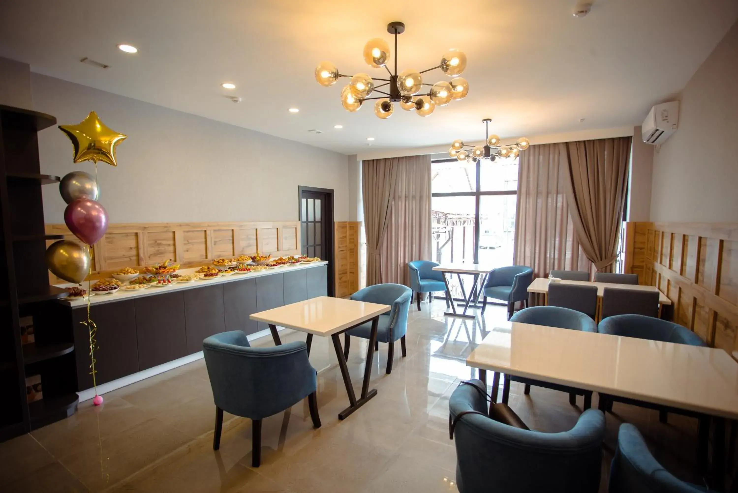 Restaurant/places to eat in Aurum hotel Restaurant/places to eat in Aurum hotel