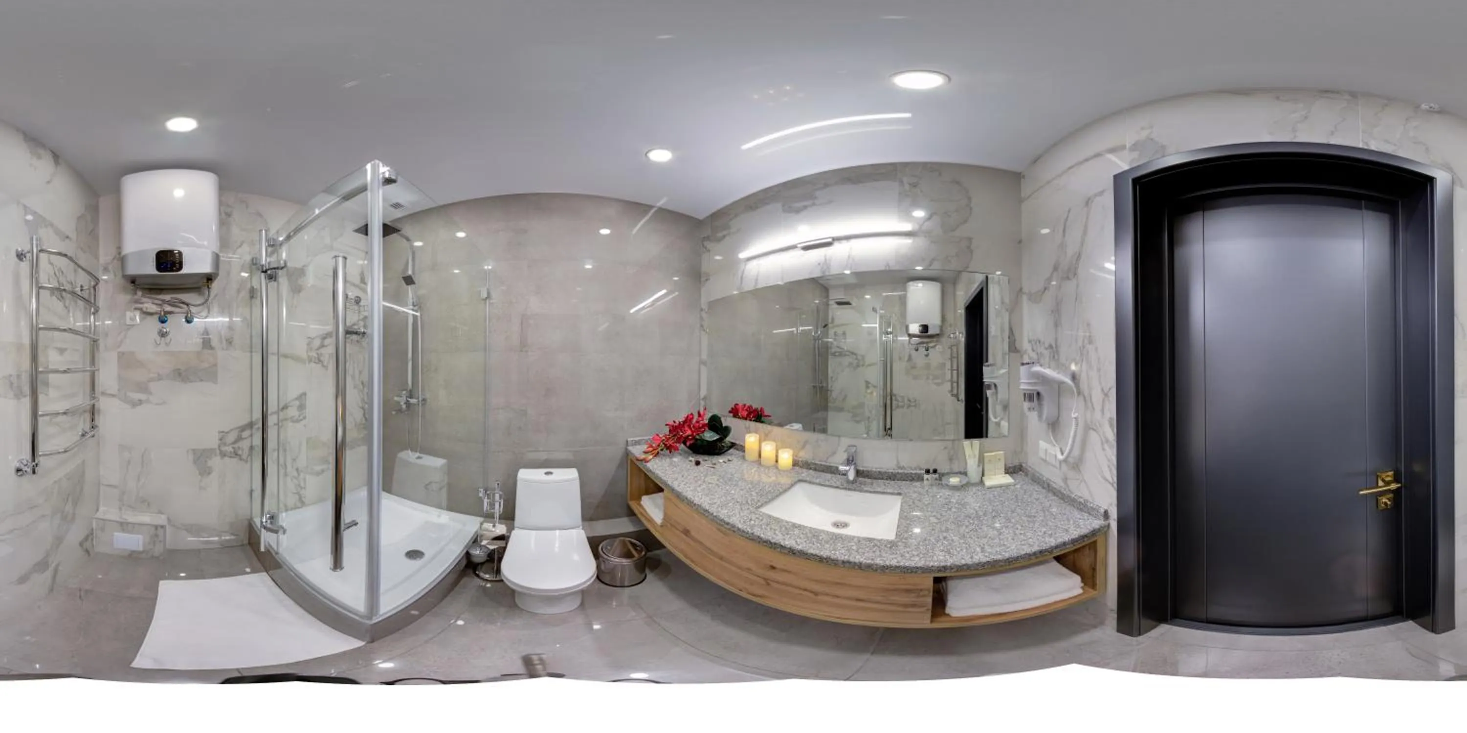 Shower in Aurum hotel