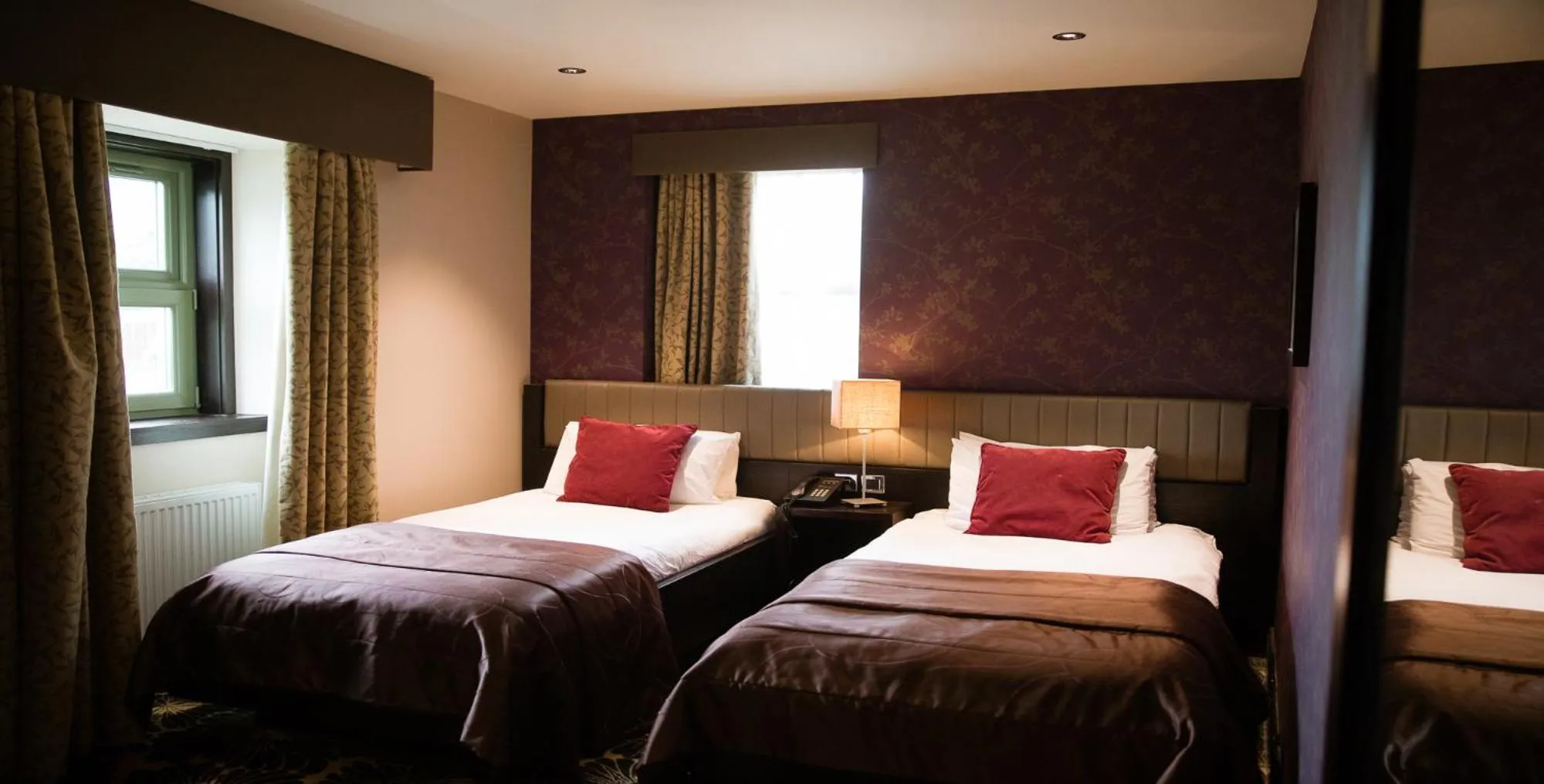 Shower, Bed in The Torrance Hotel