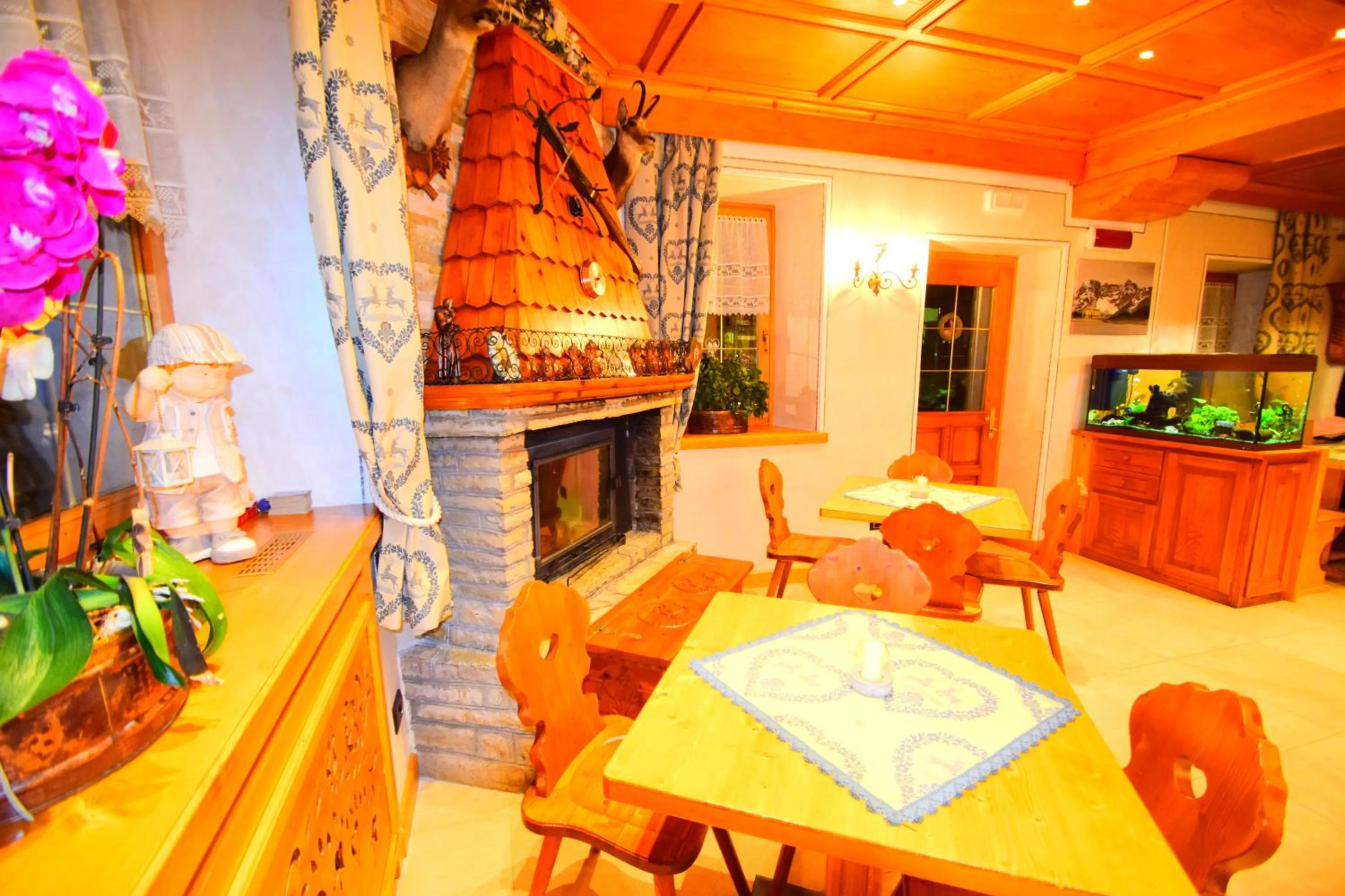 Albergo Miravalle-Tre Cime Views